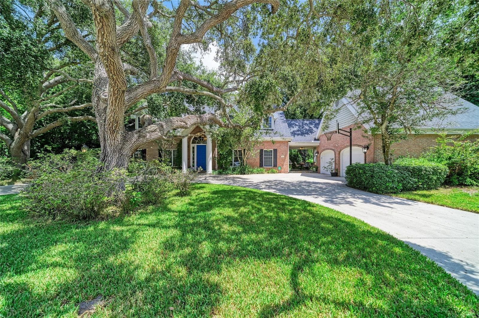 Single Family Residence at 3706 AVENIDA MADERA, BRADENTON, photo 53 of 57