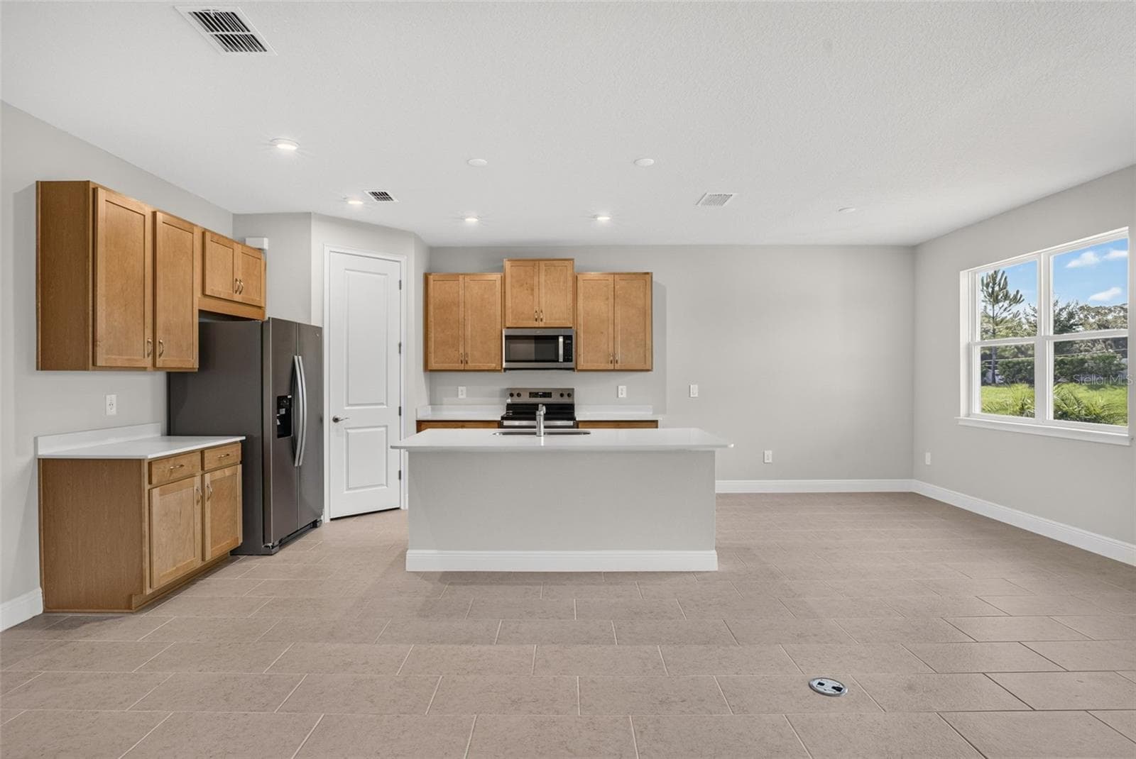 Single Family Residence at 12443 49TH ST E, PARRISH, photo 7 of 35