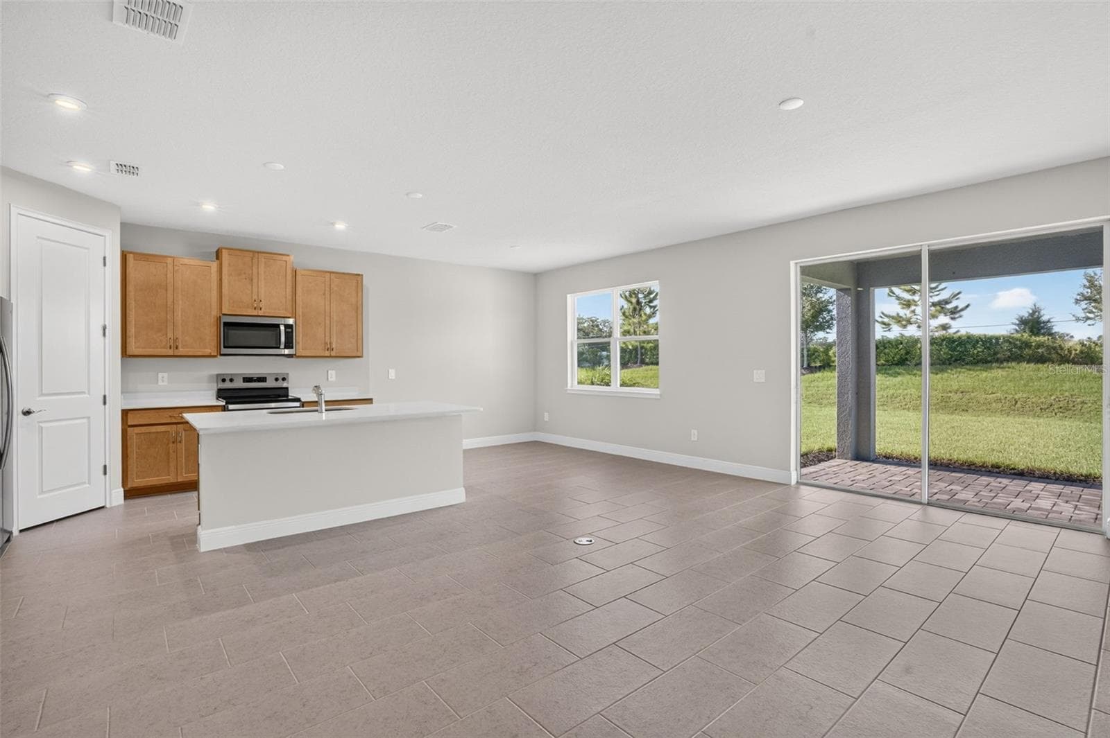 Single Family Residence at 12443 49TH ST E, PARRISH, photo 8 of 35