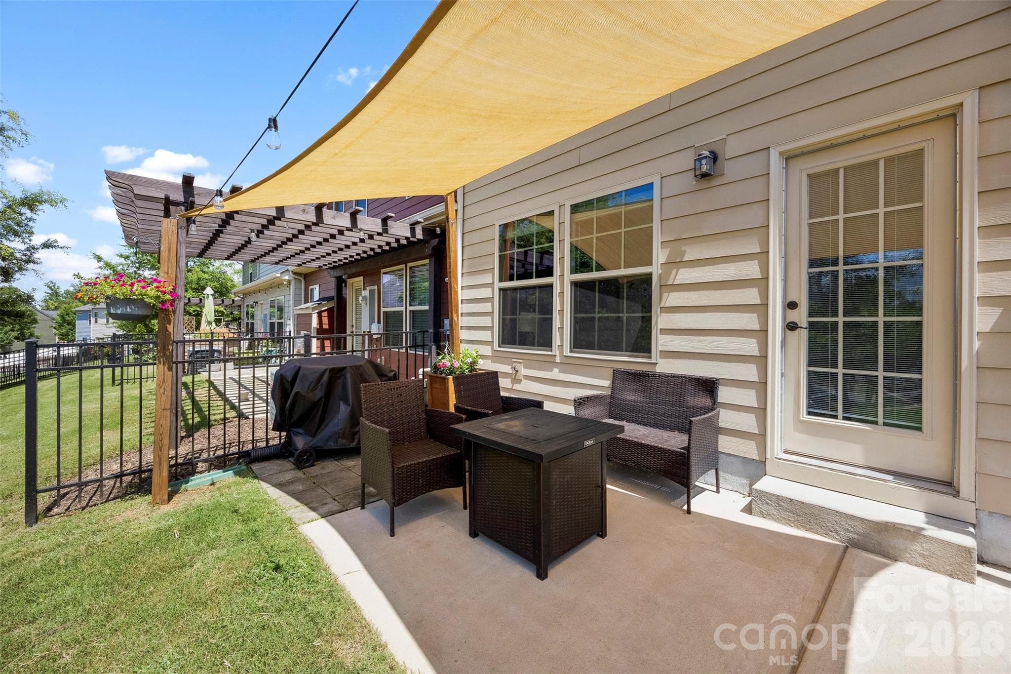 Canopy covered Patio - Charlotte