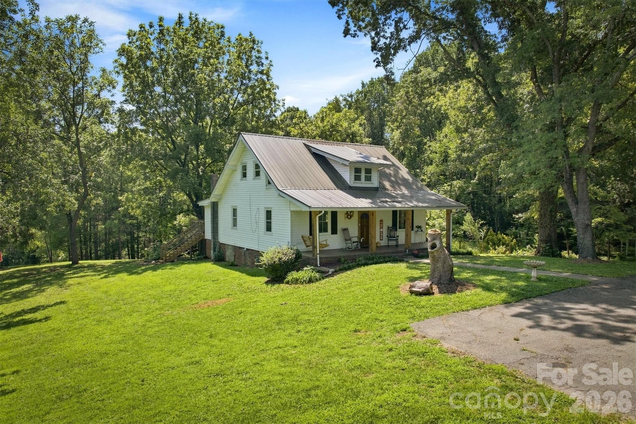Single Family Residence at 116 Amherst Road, Morganton, photo 4 of 43