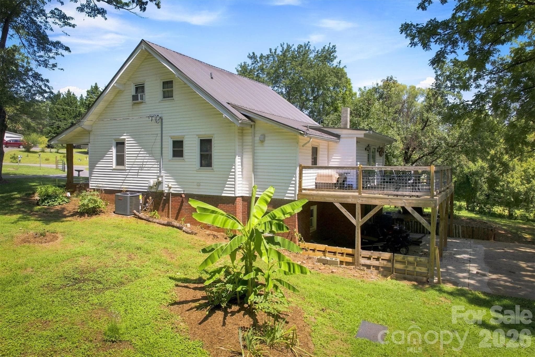 Single Family Residence at 116 Amherst Road, Morganton, photo 7 of 43