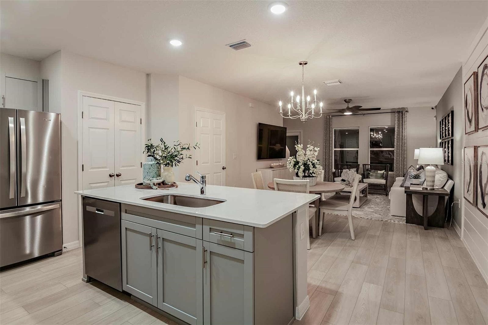 Single Family Residence at 9885 PELICAN COAST DR, DADE CITY, photo 11 of 23