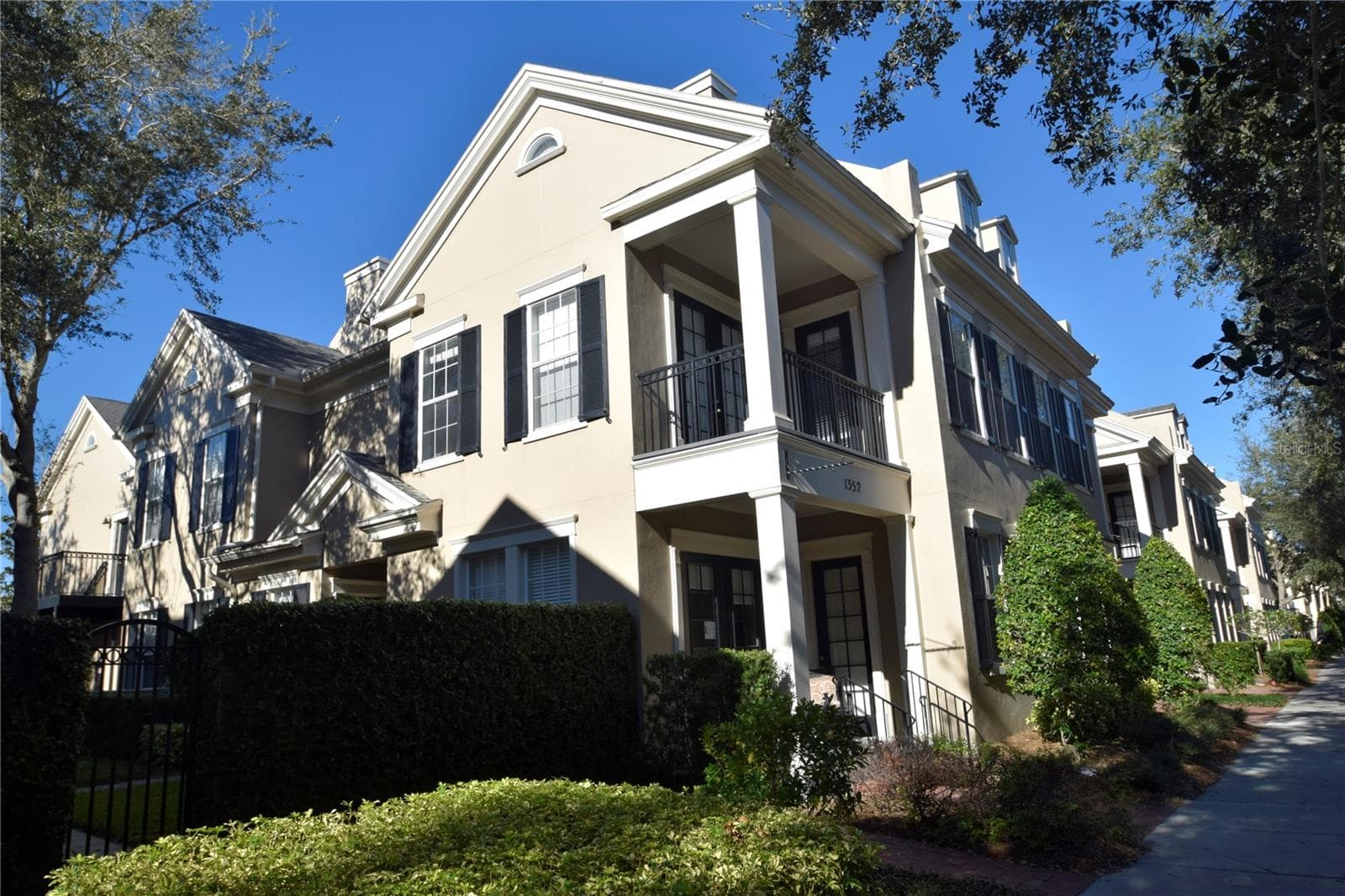 Premium oversized lot provides additional privacy and open space. - 1352 LAKE BALDWIN LN #A, ORLANDO