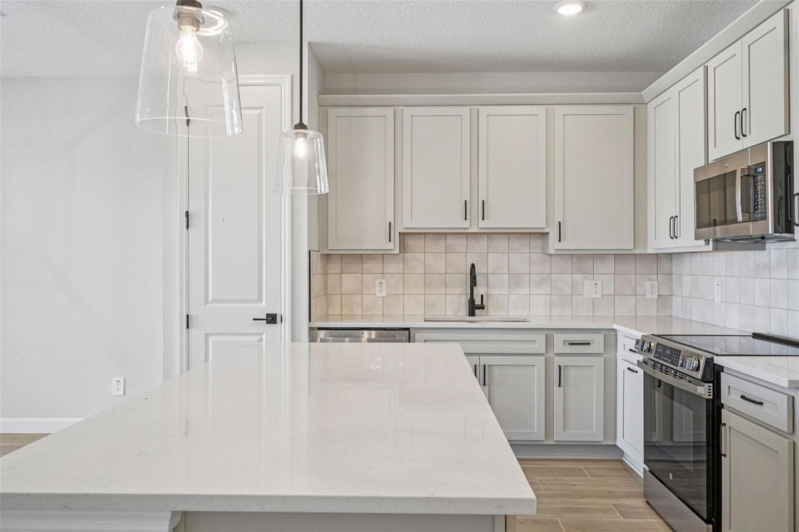 Townhouse at 7324 DEER VALLEY CIRCLE, TAMPA, photo 10 of 25