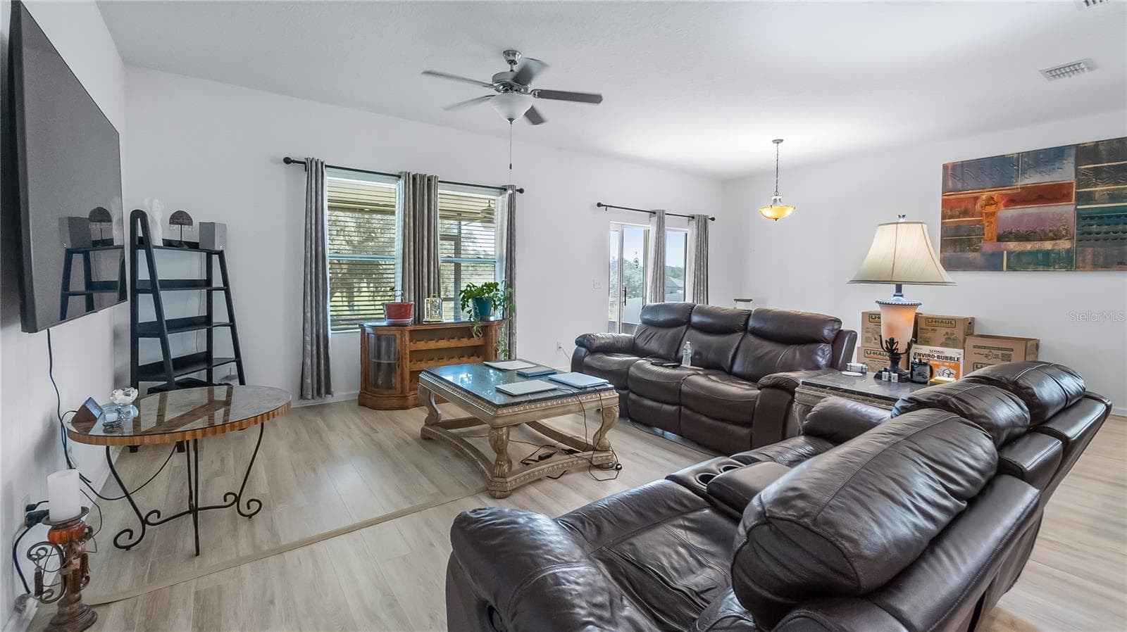 Single Family Residence at 15409 IVORY GULL LN, MASCOTTE, photo 3 of 36