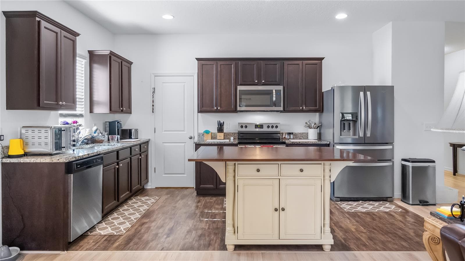 Single Family Residence at 15409 IVORY GULL LN, MASCOTTE, photo 8 of 36