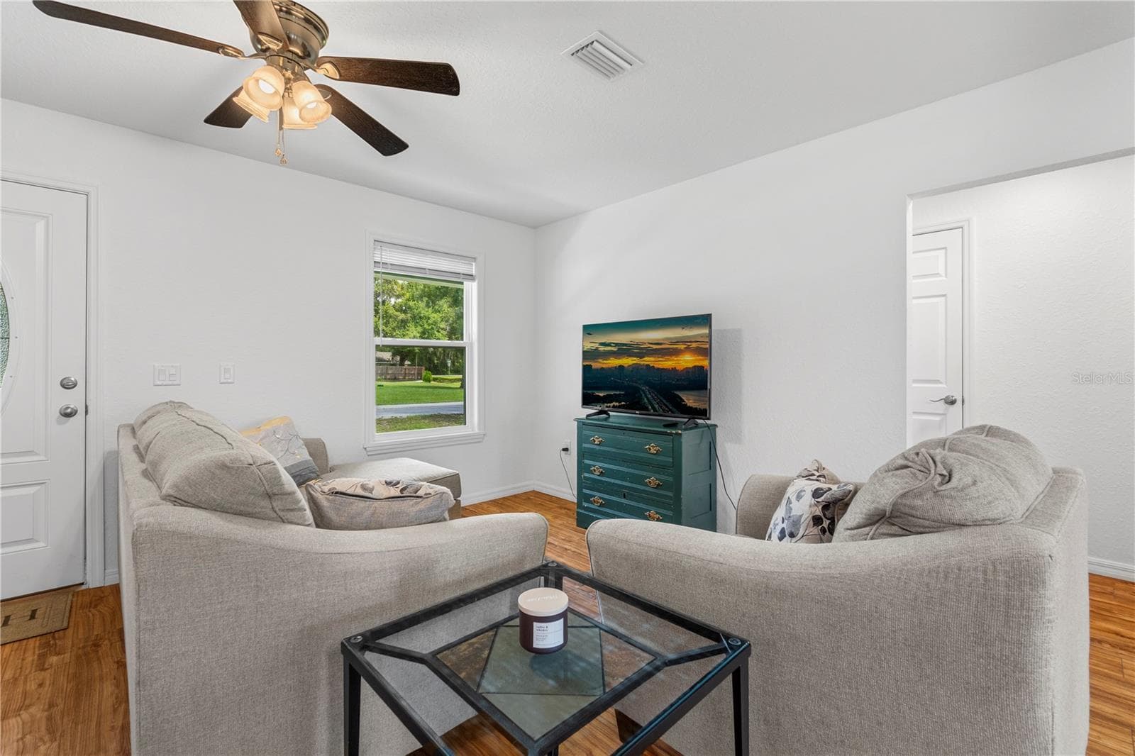 Single Family Residence at 8 LOCUST RUN TRCE, OCALA, photo 8 of 42