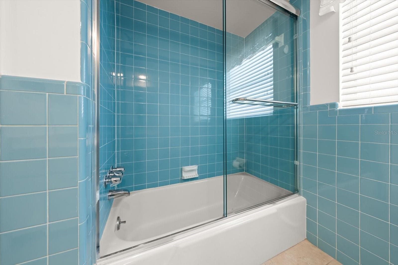 Guest Bathroom - 1972 SEVER DR, CLEARWATER