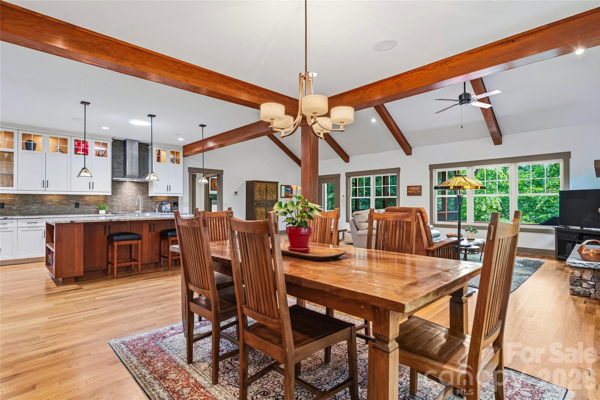 Single Family Residence at 15 E Owl Creek Lane, Fairview, photo 6 of 46
