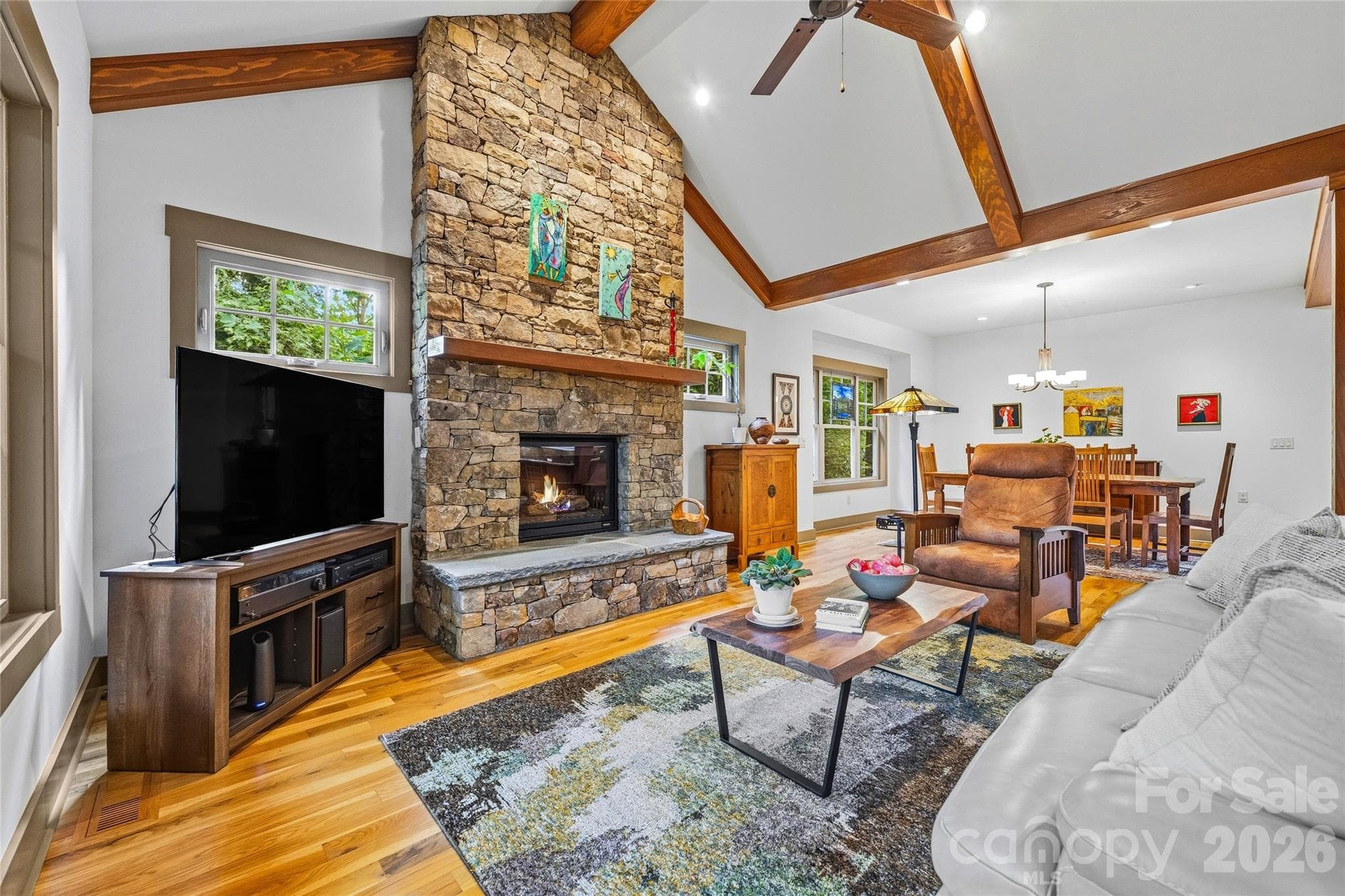 Single Family Residence at 15 E Owl Creek Lane, Fairview, photo 11 of 46