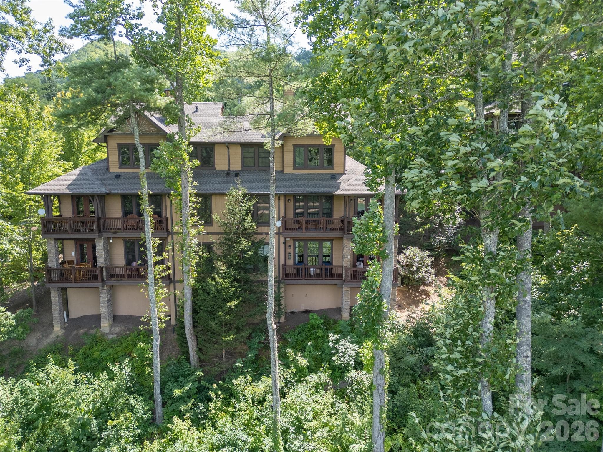 85 Southshore Drive