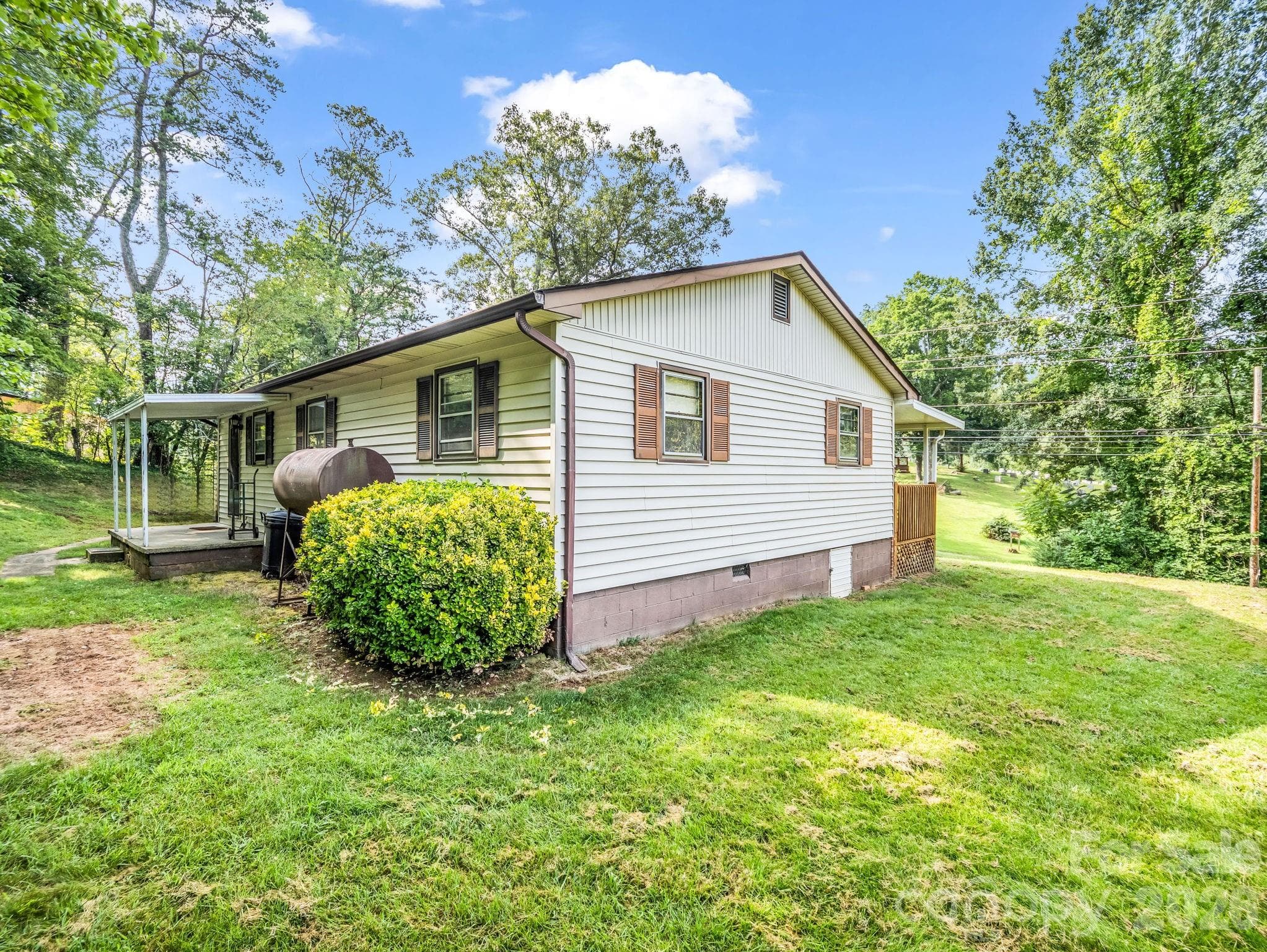 Single Family Residence at 375 Bee Tree Road, Swannanoa, photo 4 of 26