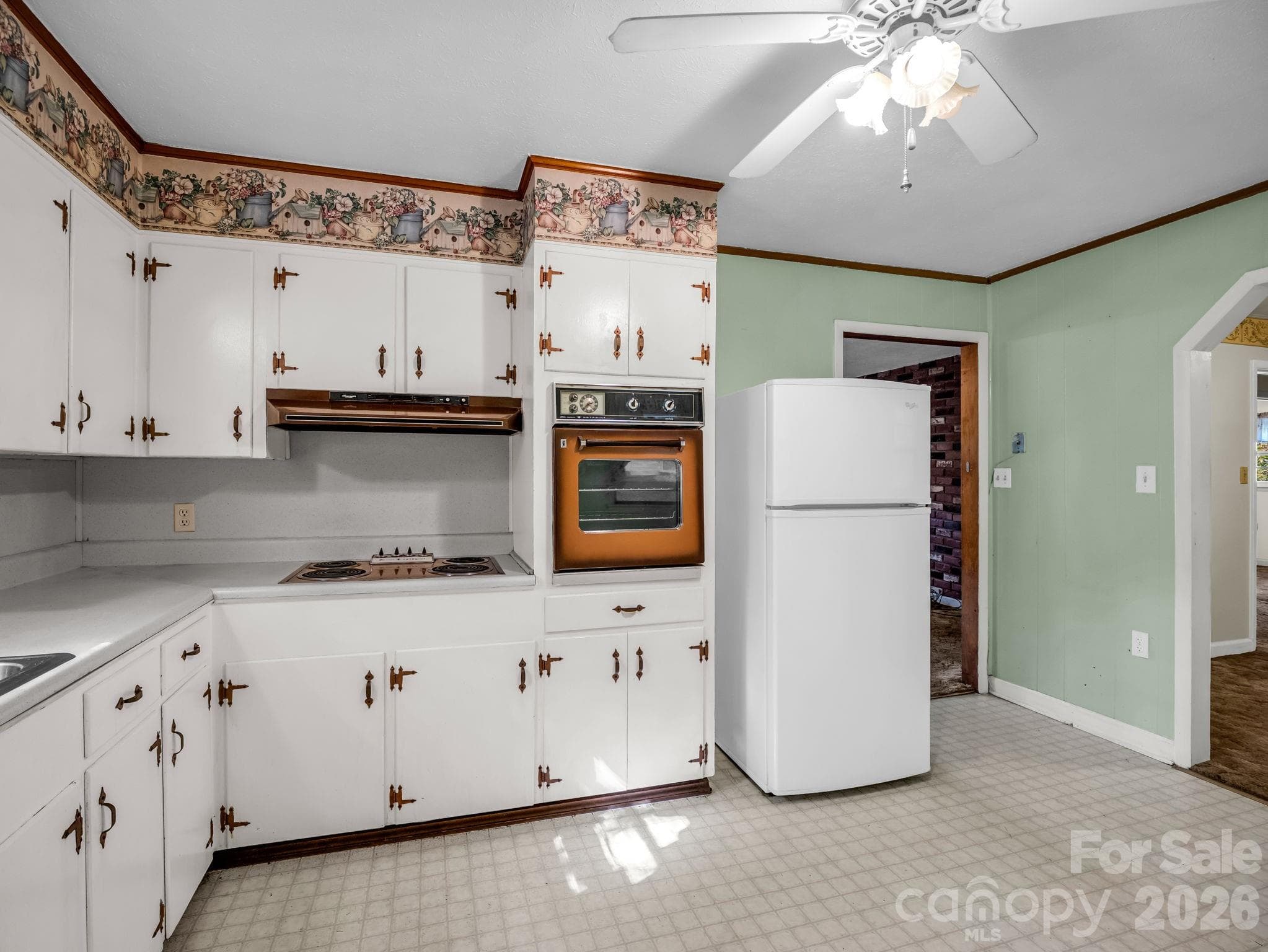 Single Family Residence at 375 Bee Tree Road, Swannanoa, photo 15 of 26