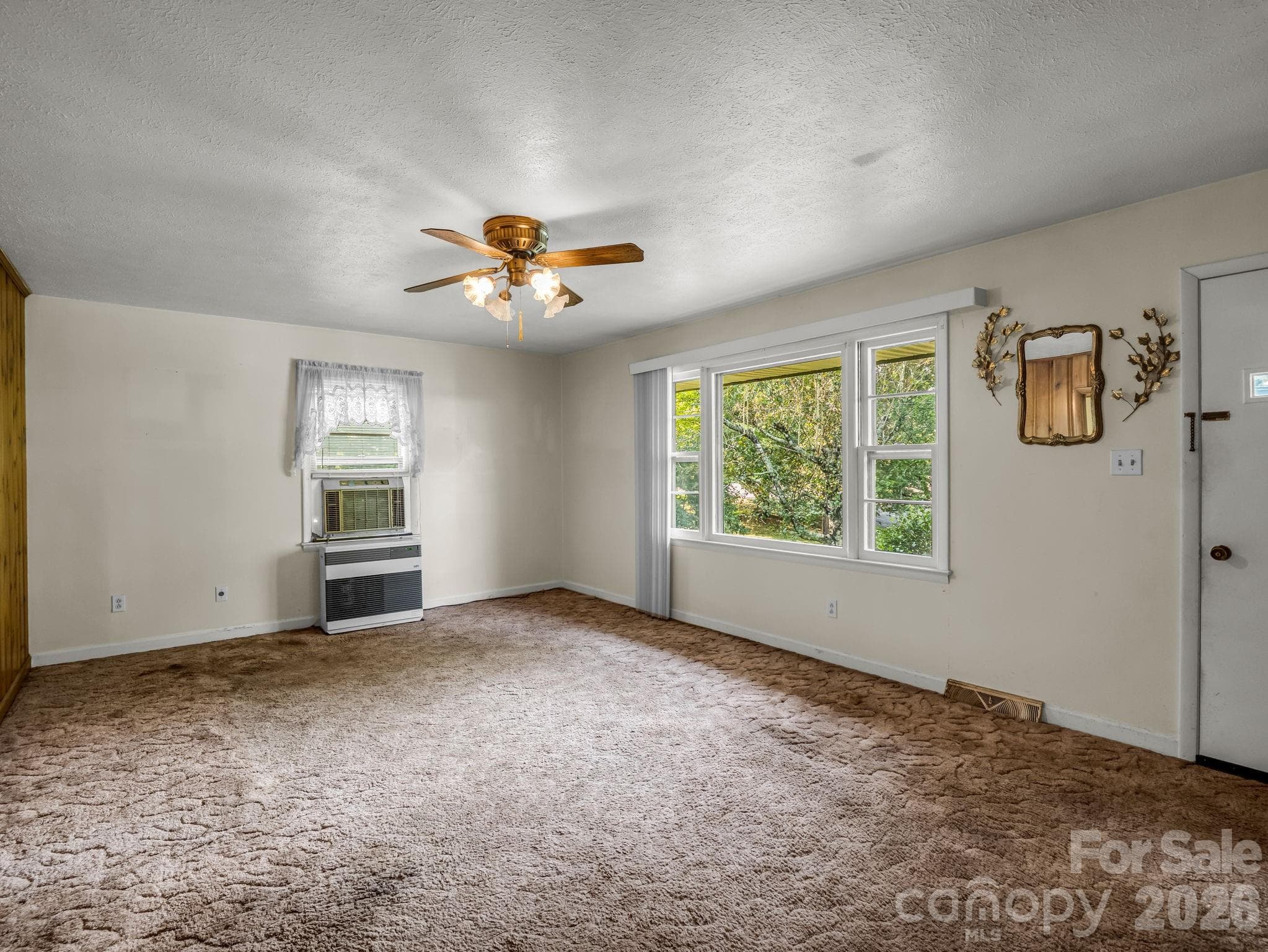 Single Family Residence at 375 Bee Tree Road, Swannanoa, photo 18 of 26