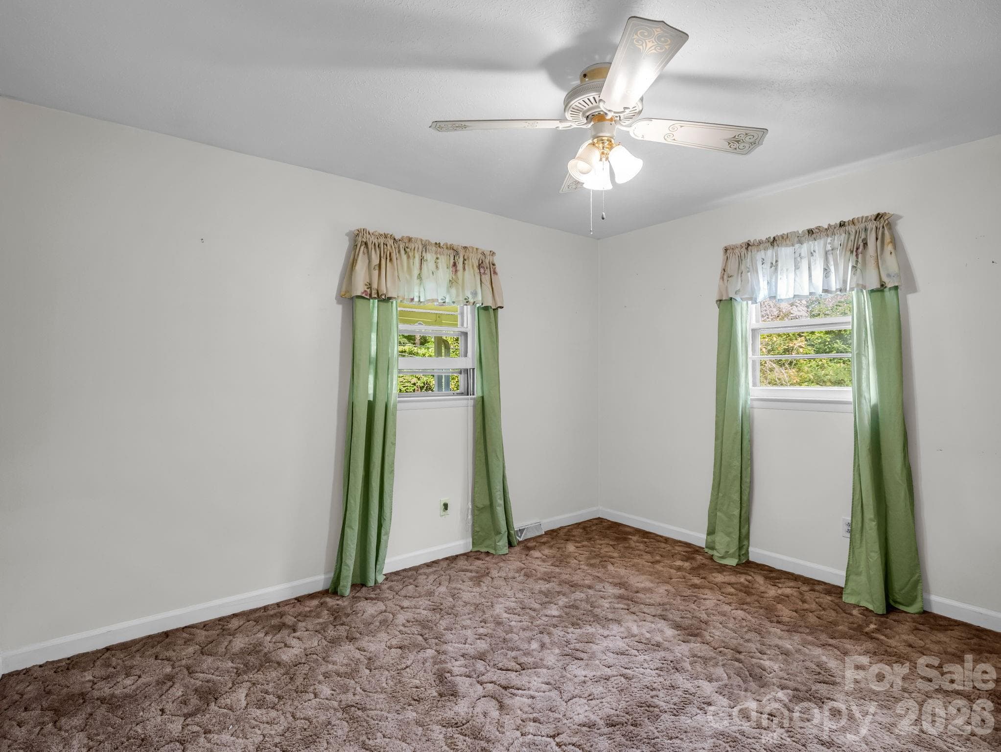 Single Family Residence at 375 Bee Tree Road, Swannanoa, photo 24 of 26