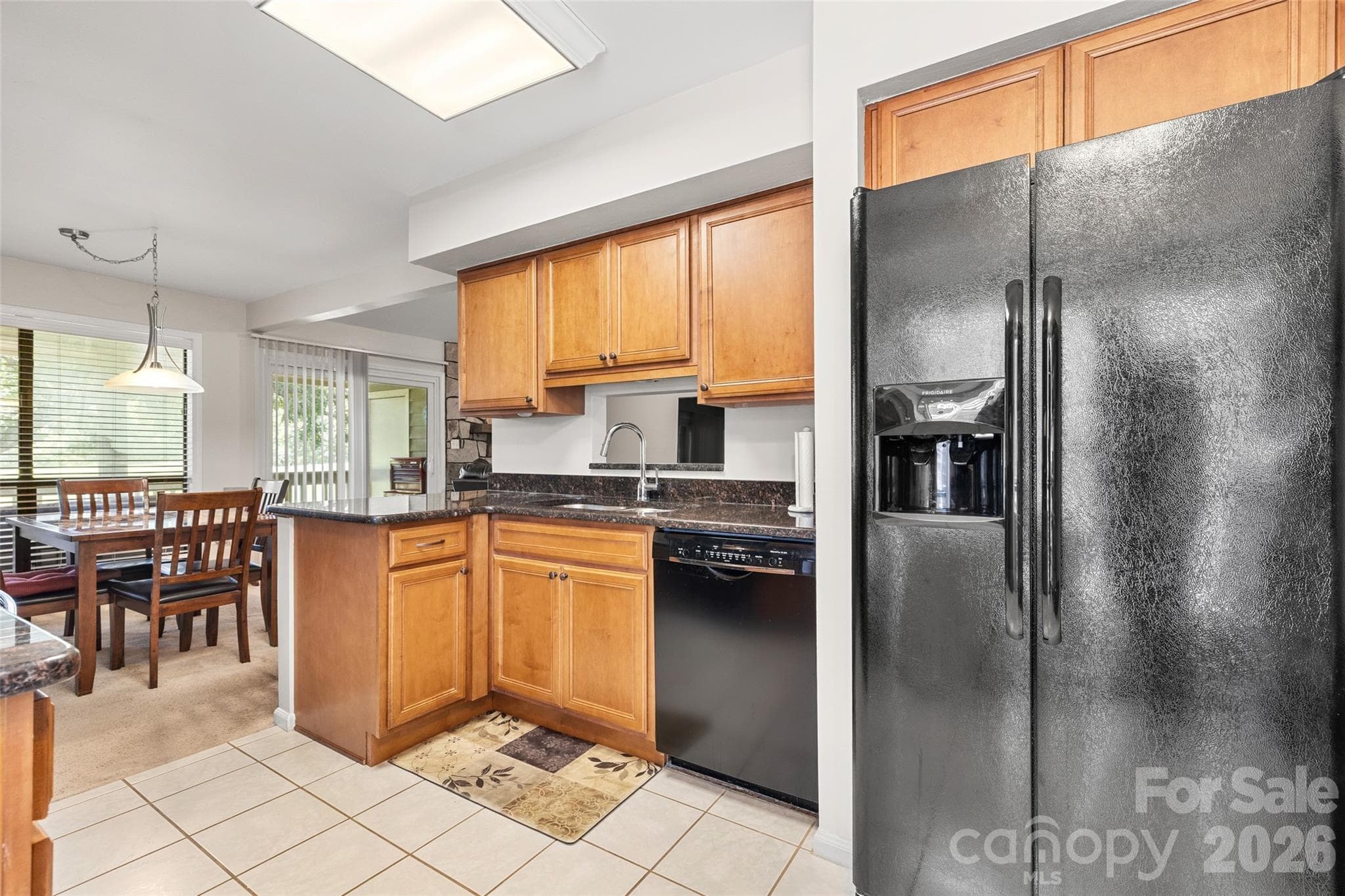 Condominium at 7912 Greenside Court, Charlotte, photo 5 of 24