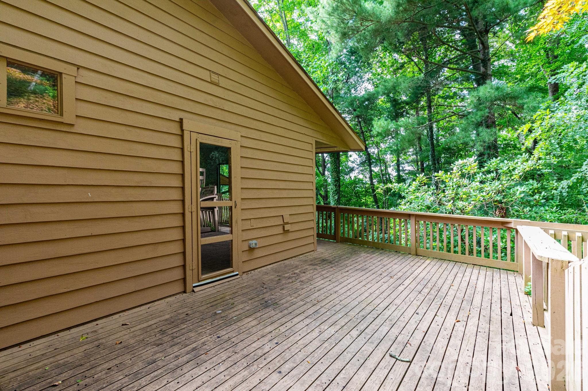 Townhouse at 404 Buck Cove Terrace, Asheville, photo 15 of 23