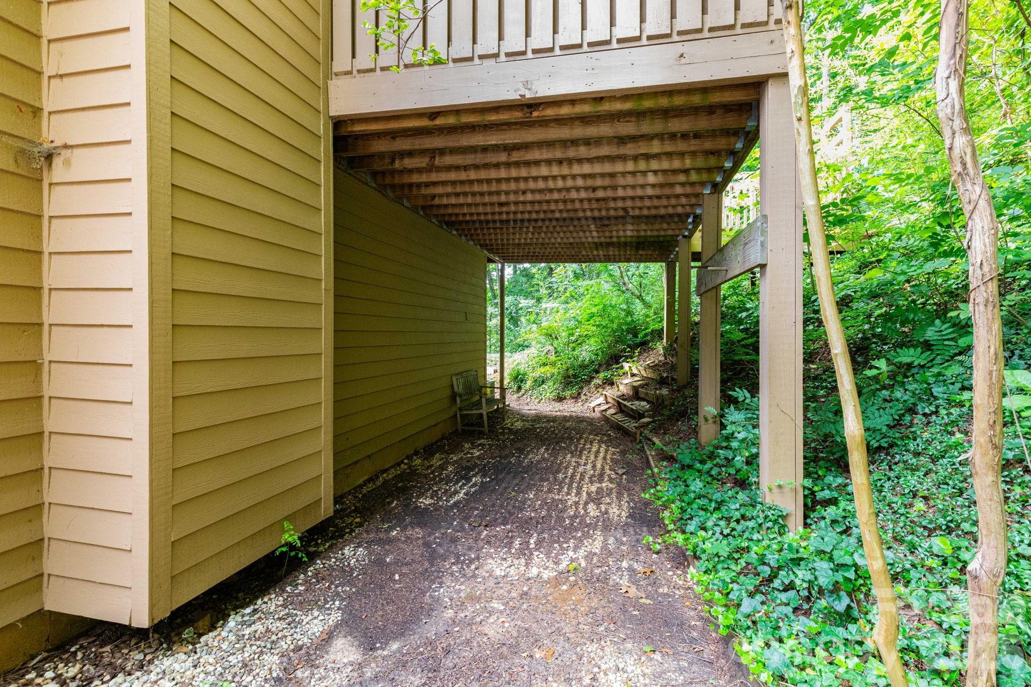 Townhouse at 404 Buck Cove Terrace, Asheville, photo 20 of 23