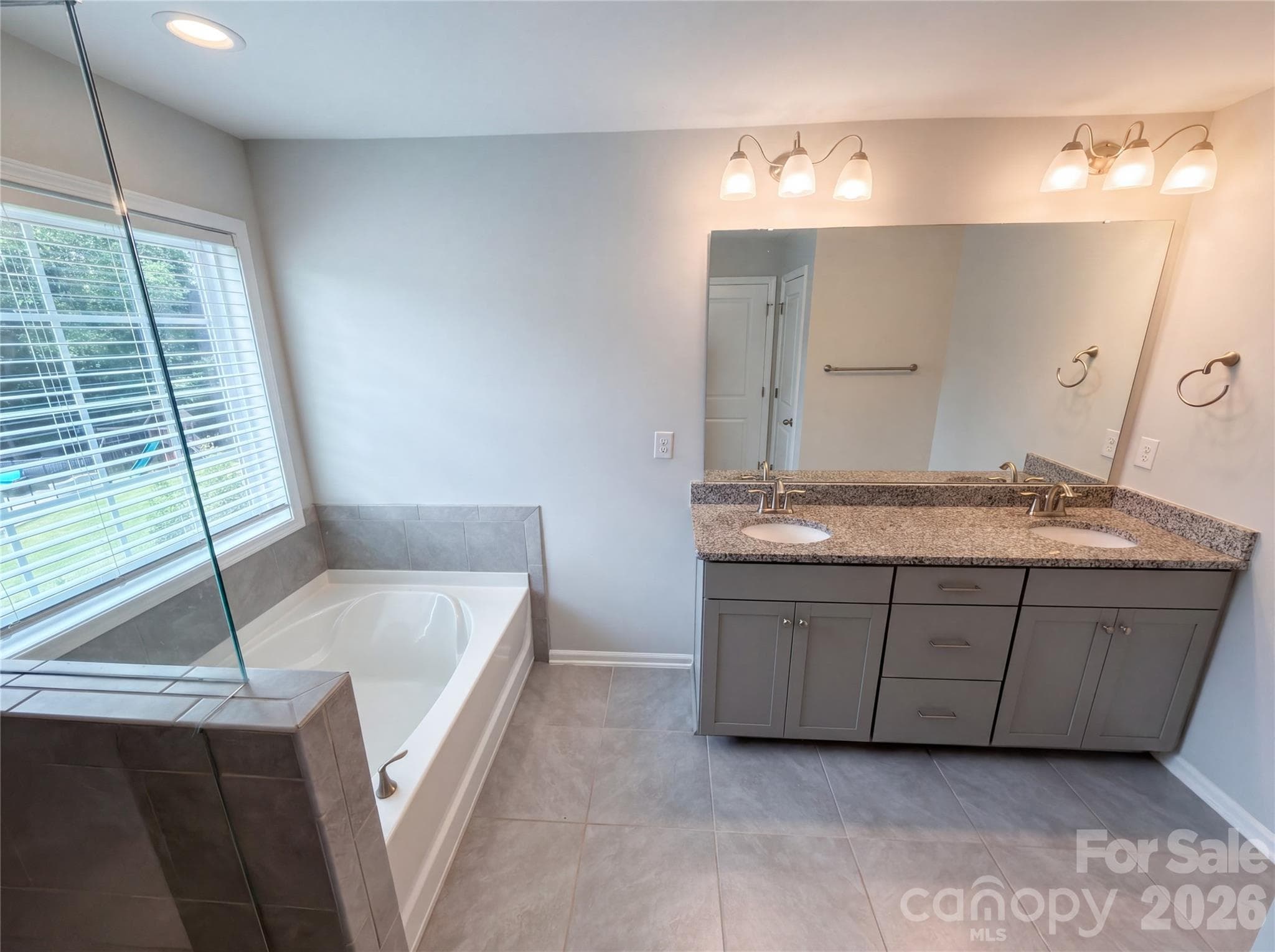 Single Family Residence at 5013 Shadowbrook Road, Waxhaw, photo 13 of 17