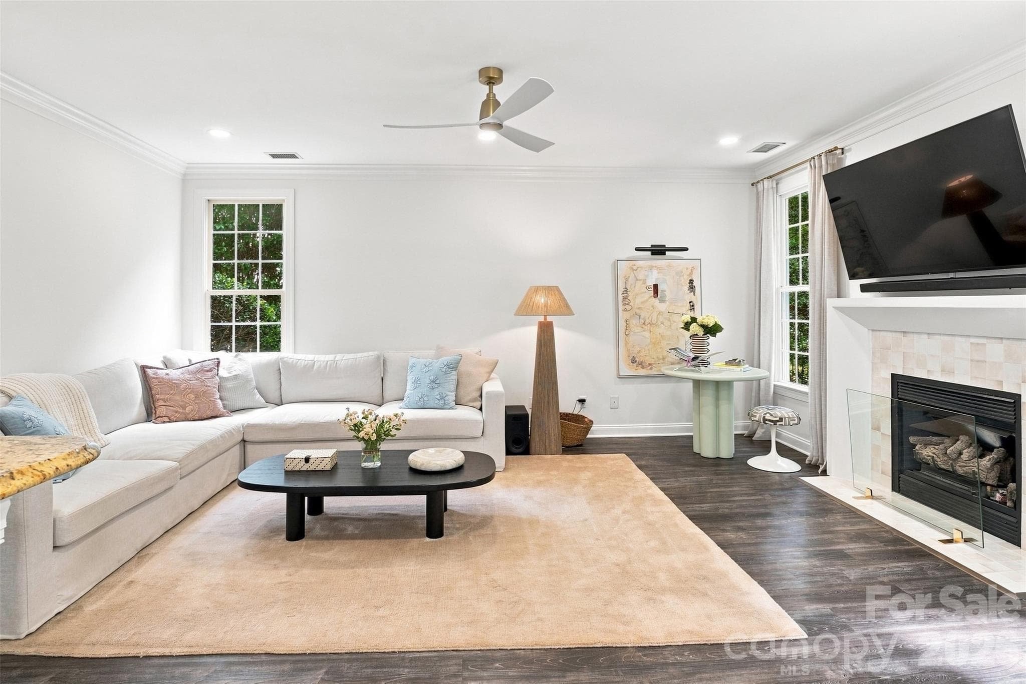 Single Family Residence at 9434 Valley Road, Charlotte, photo 2 of 44