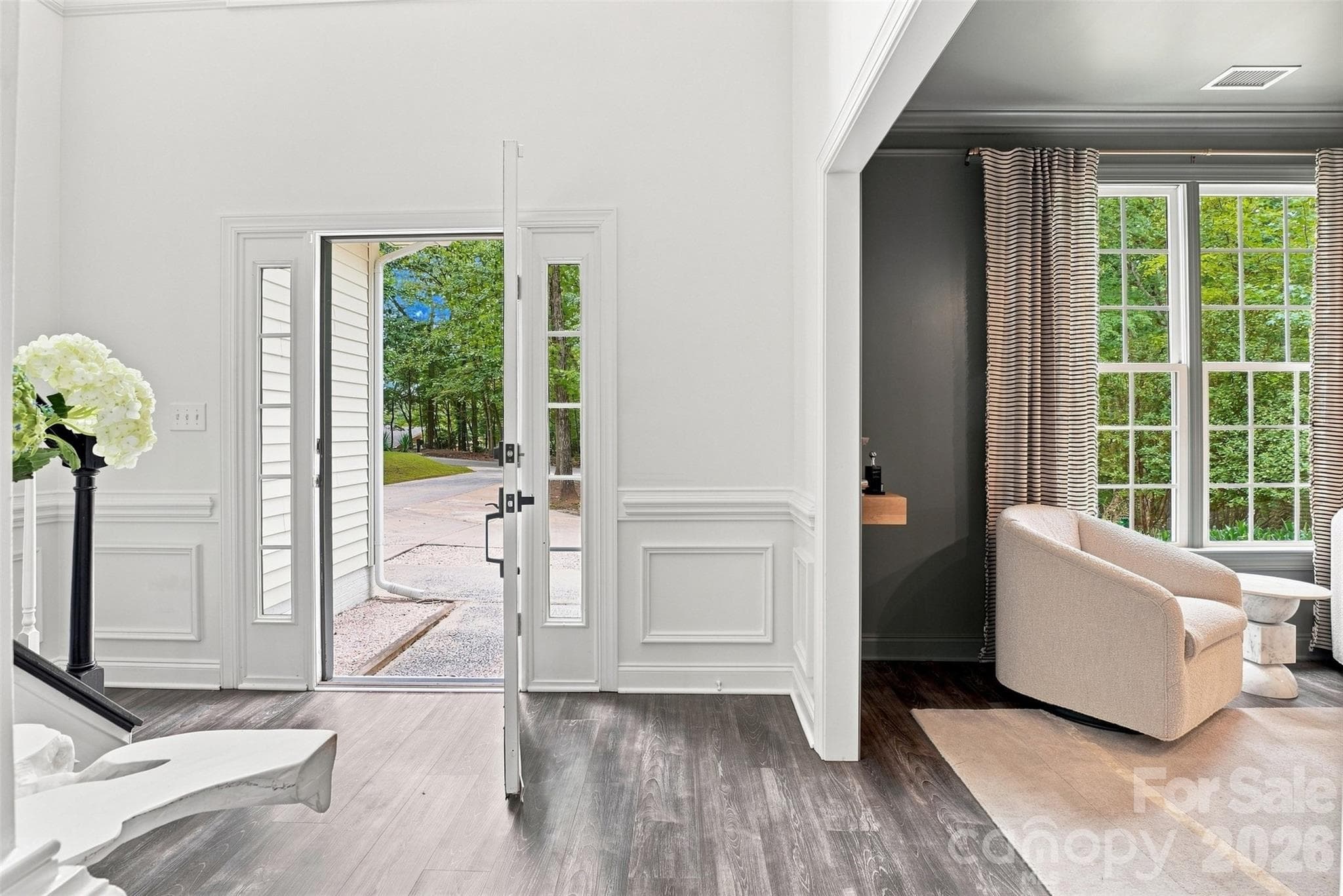 Single Family Residence at 9434 Valley Road, Charlotte, photo 11 of 44