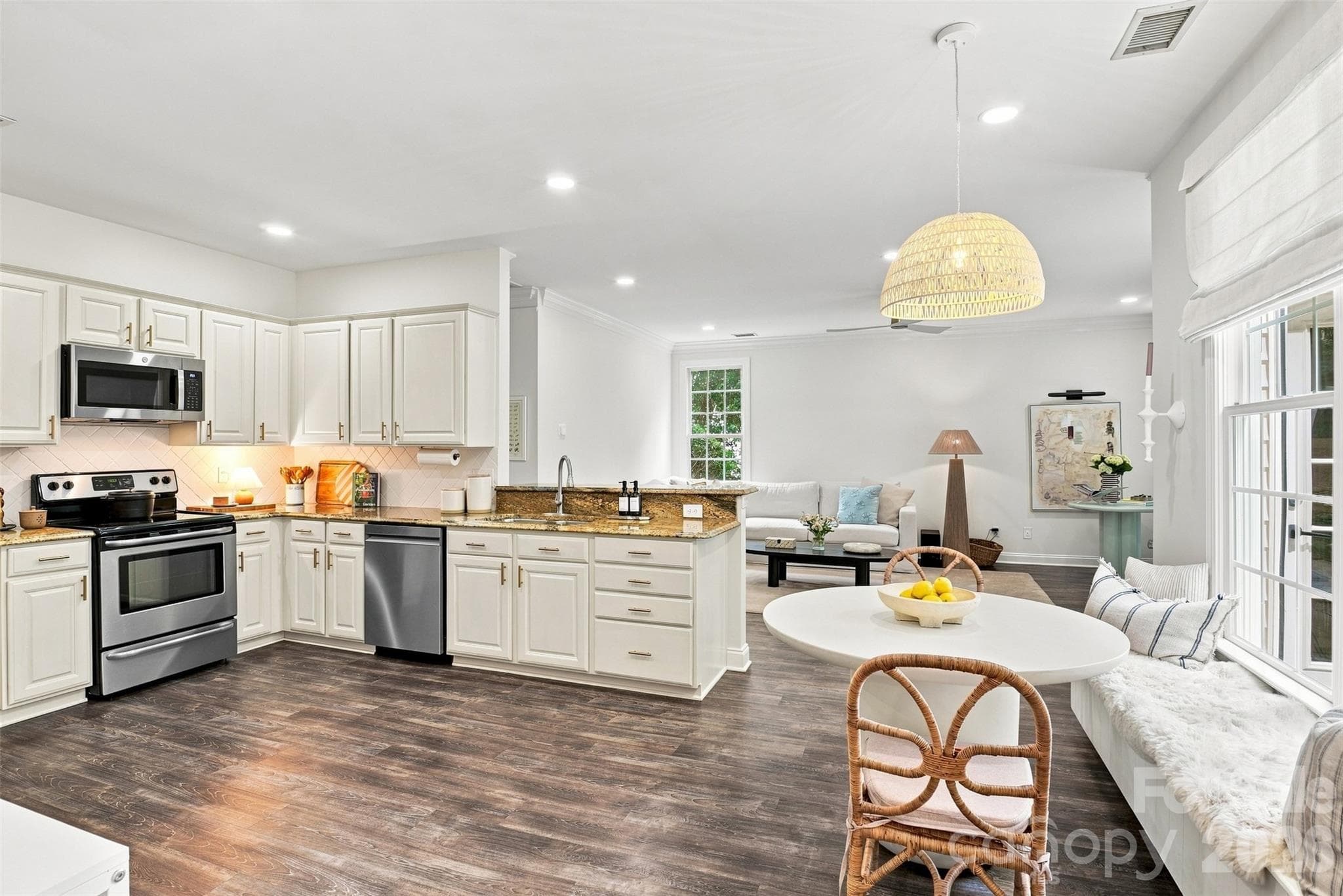 Single Family Residence at 9434 Valley Road, Charlotte, photo 14 of 44