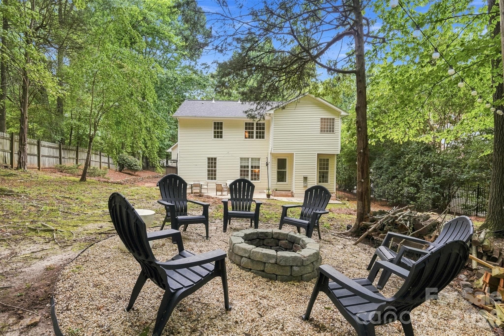 Single Family Residence at 9434 Valley Road, Charlotte, photo 8 of 44