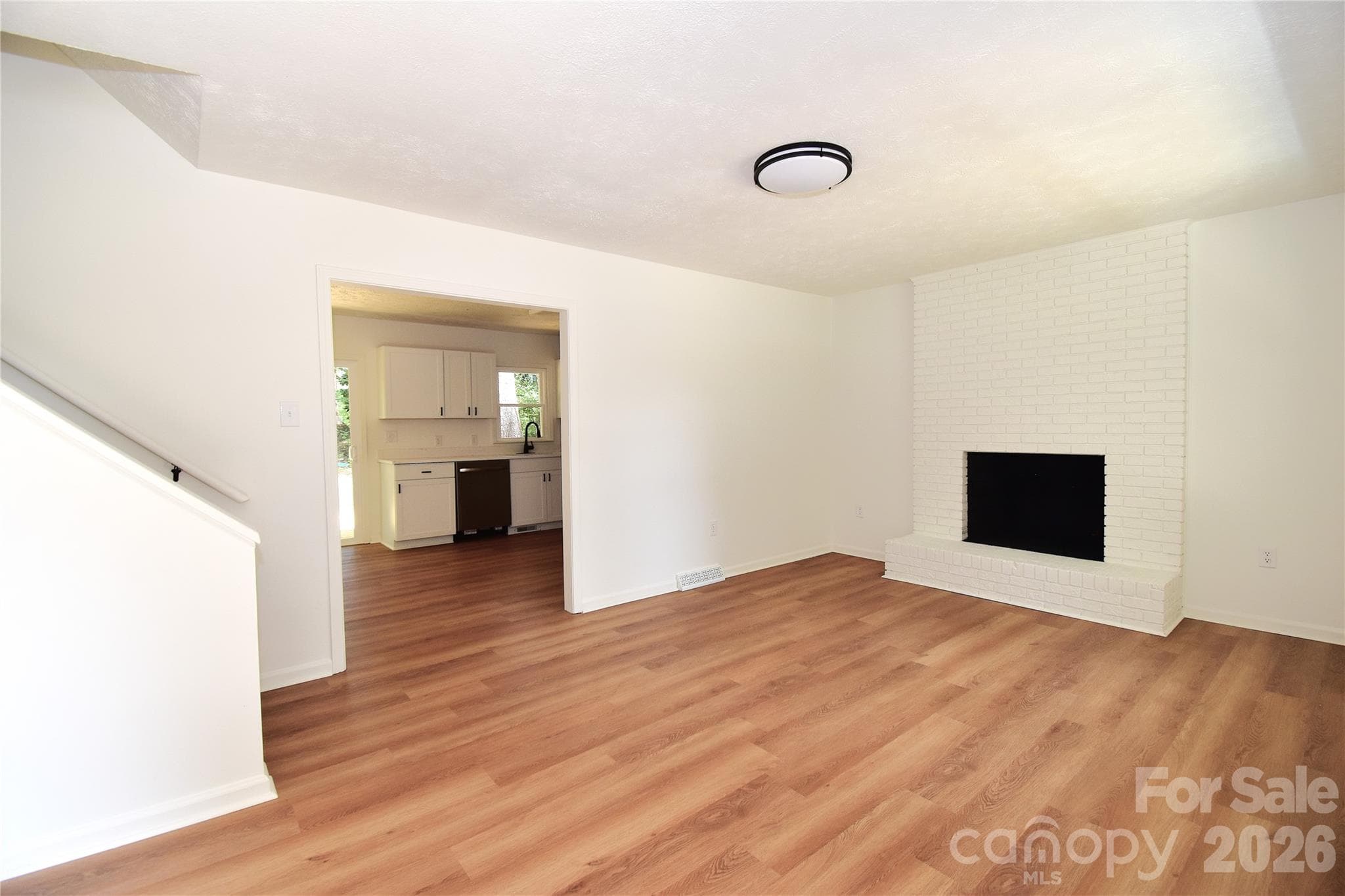 Single Family Residence at 19 S Ridge Place, Arden, photo 2 of 44