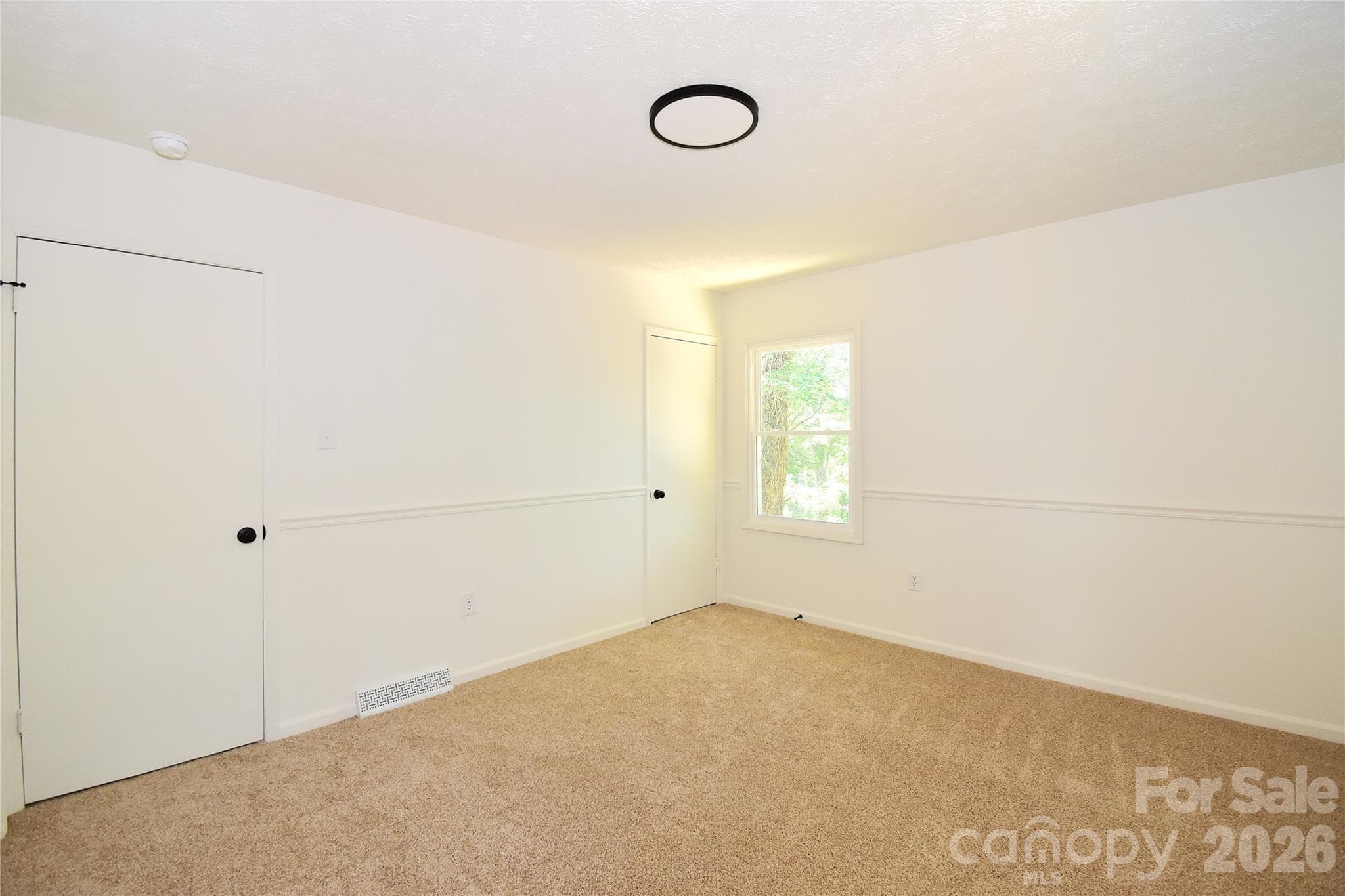 Single Family Residence at 19 S Ridge Place, Arden, photo 15 of 44