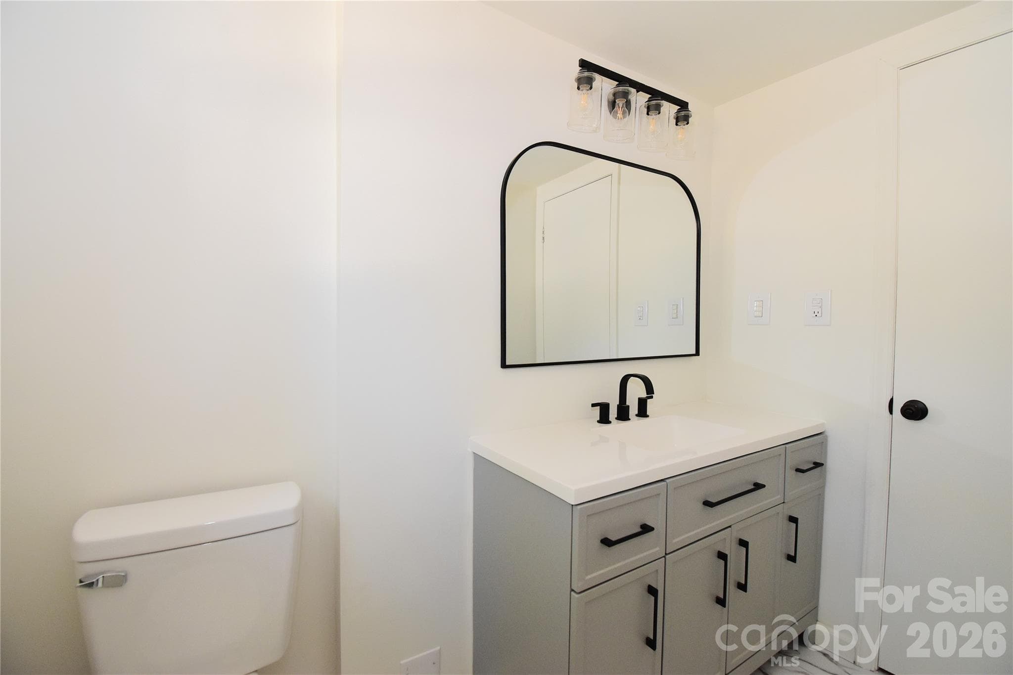 Single Family Residence at 19 S Ridge Place, Arden, photo 25 of 44