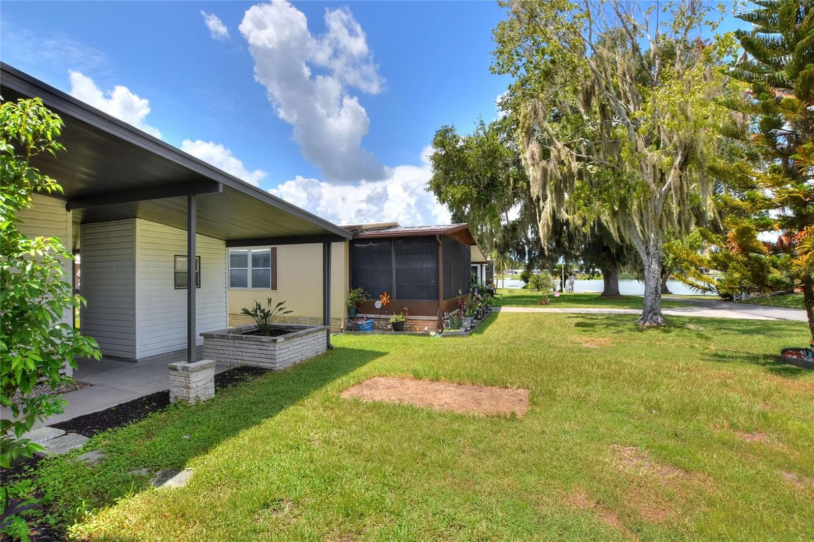 Manufactured Home at 2055 S FLORAL AVE #55, BARTOW, photo 41 of 81