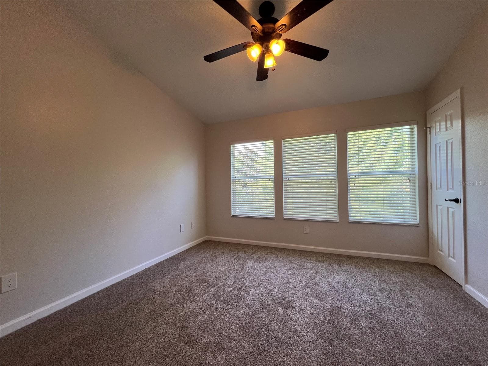First Master bedroom - 5308 HAWKSTONE DR, SANFORD