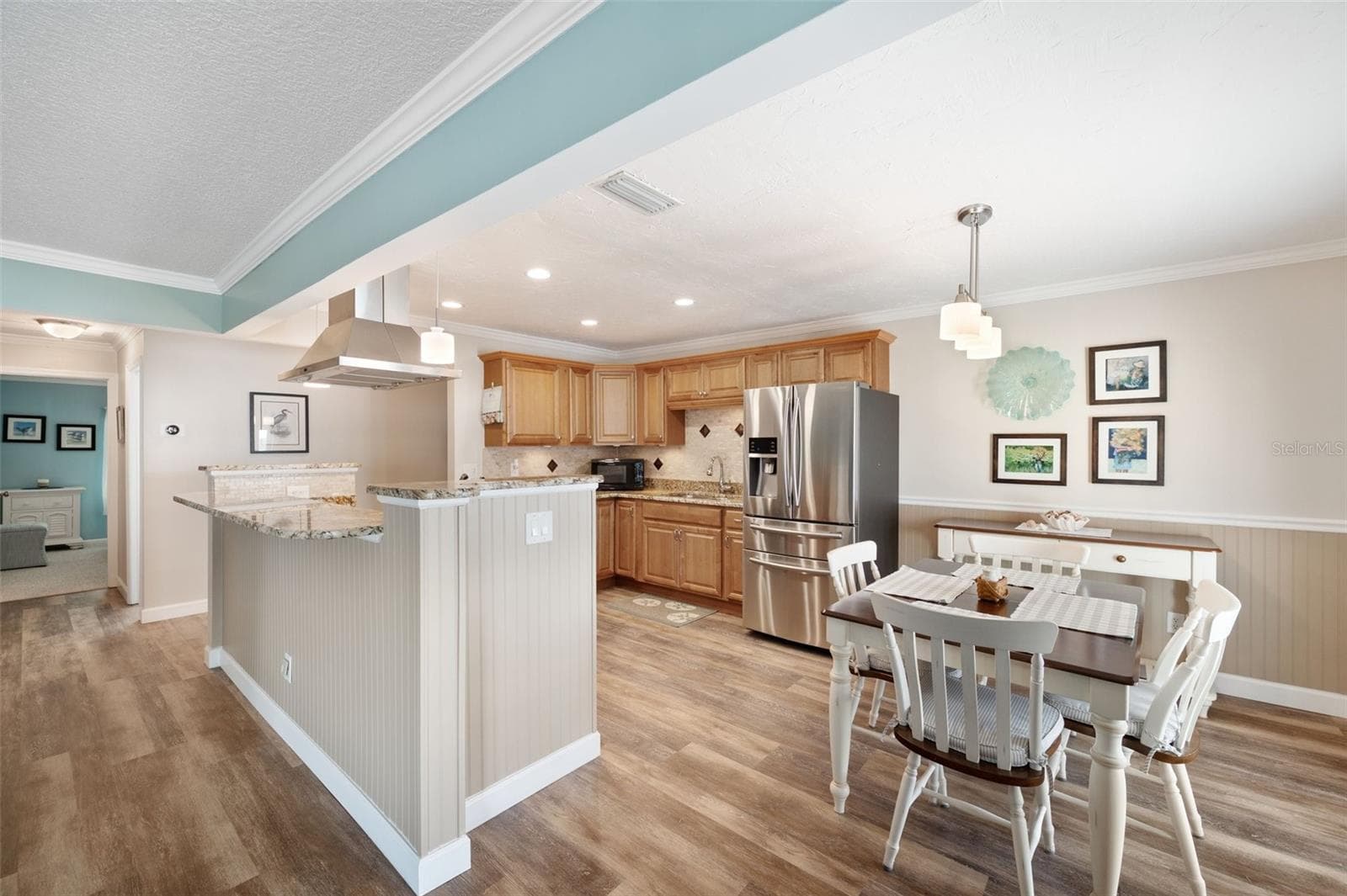 Condominium at 5257 BEACH DR SE #D, ST PETERSBURG, photo 3 of 42