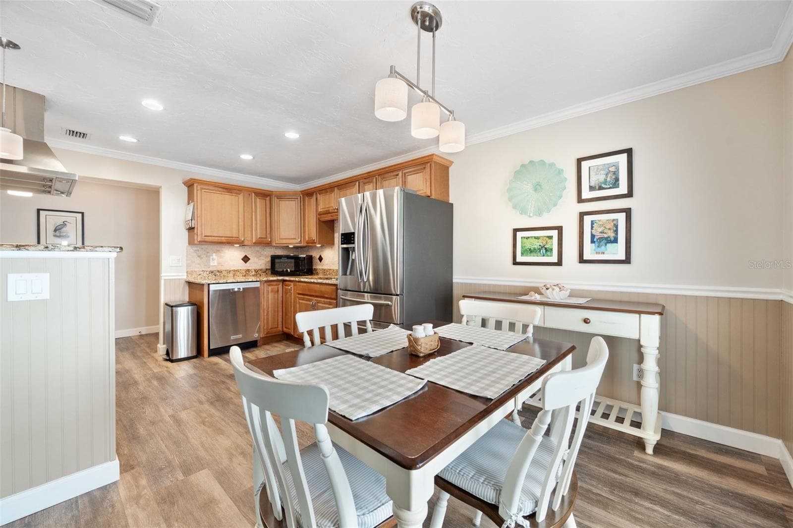 Condominium at 5257 BEACH DR SE #D, ST PETERSBURG, photo 11 of 42