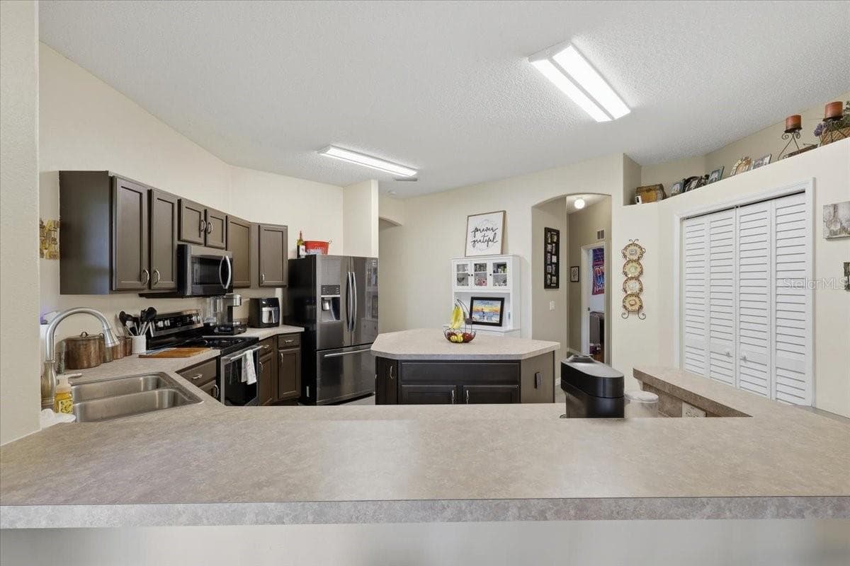 Single Family Residence at 6 BIRDSEYE PL, PALM COAST, photo 8 of 28