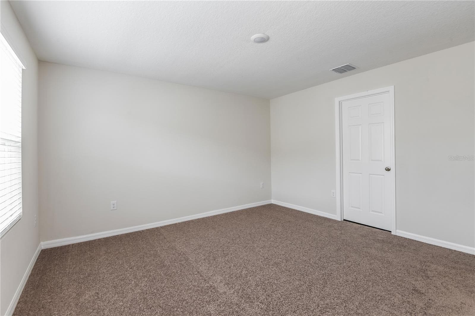 Single Family Residence at 9867 PELICAN COAST DR, DADE CITY, photo 19 of 24