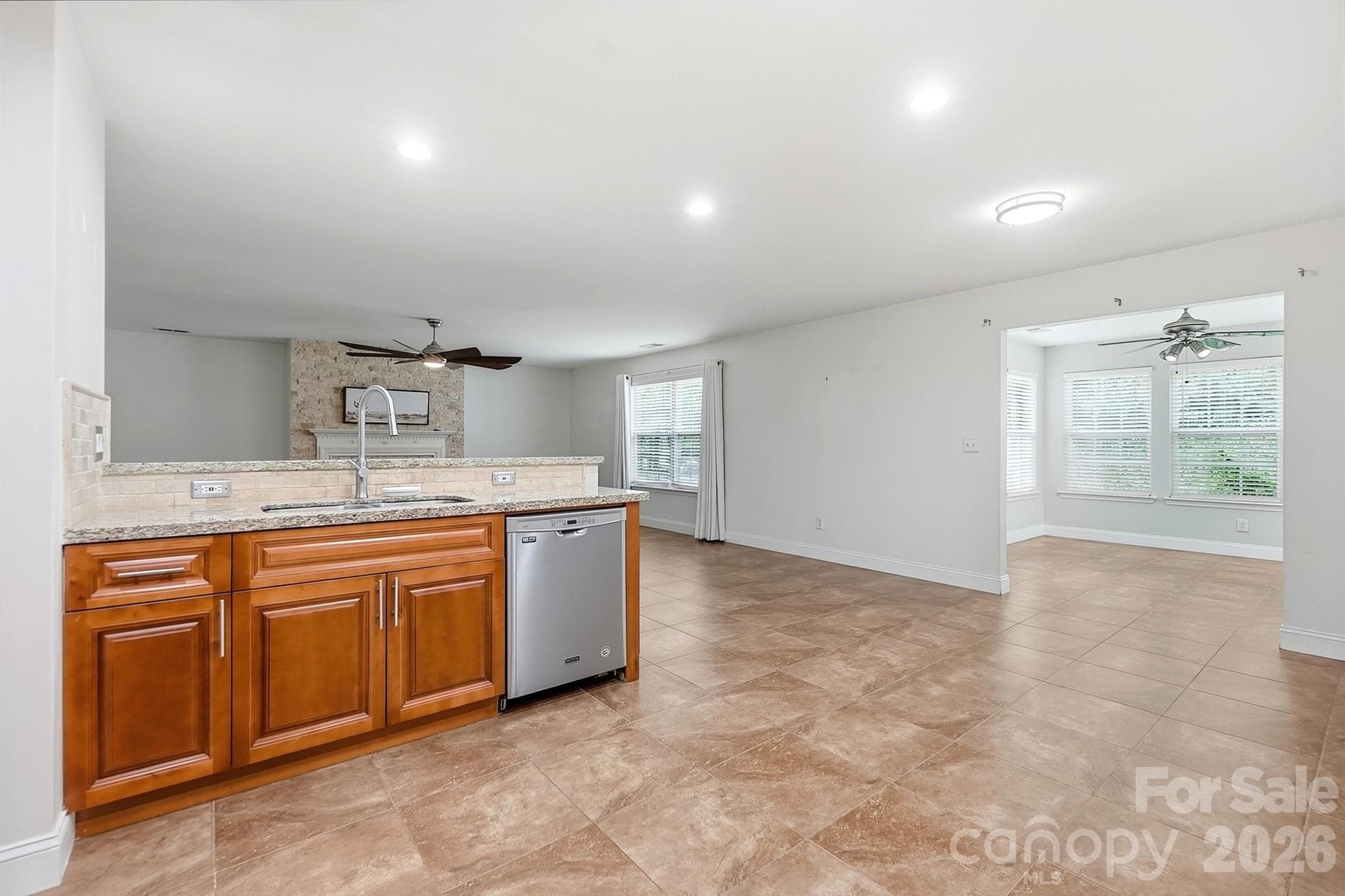 Single Family Residence at 6324 Carpentaria Court, Charlotte, photo 10 of 43