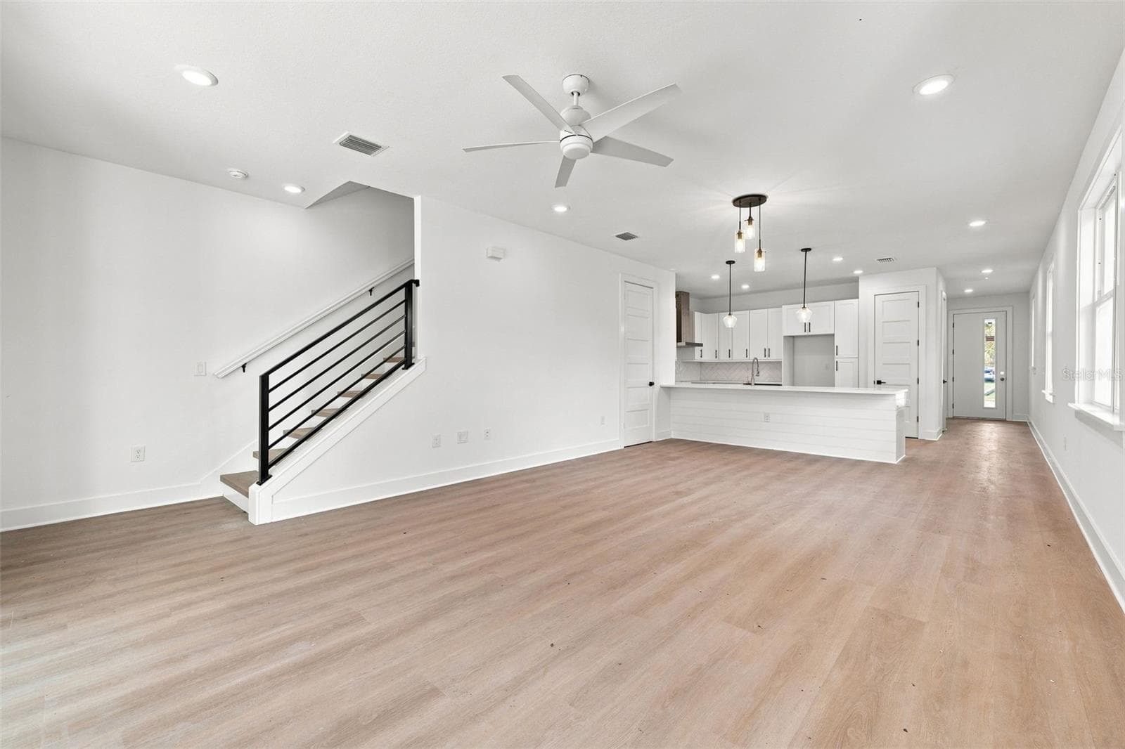 Townhouse at 2508 W GRAY ST #1, TAMPA, photo 17 of 41