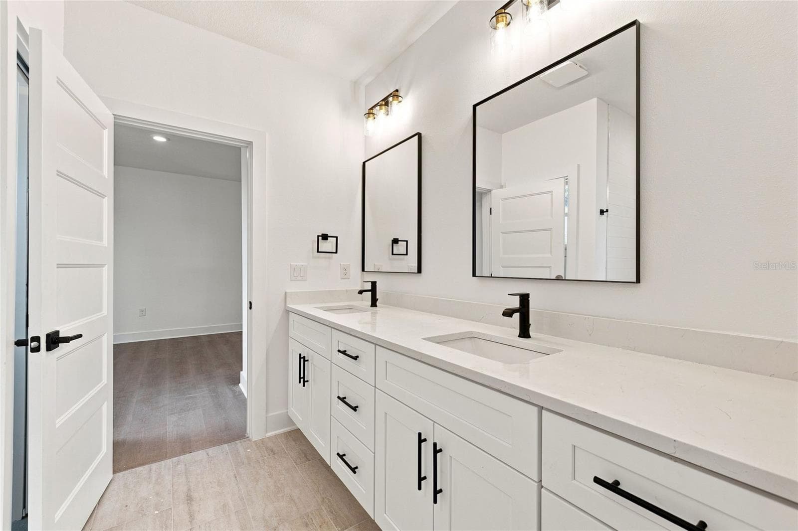 Townhouse at 2508 W GRAY ST #1, TAMPA, photo 29 of 41