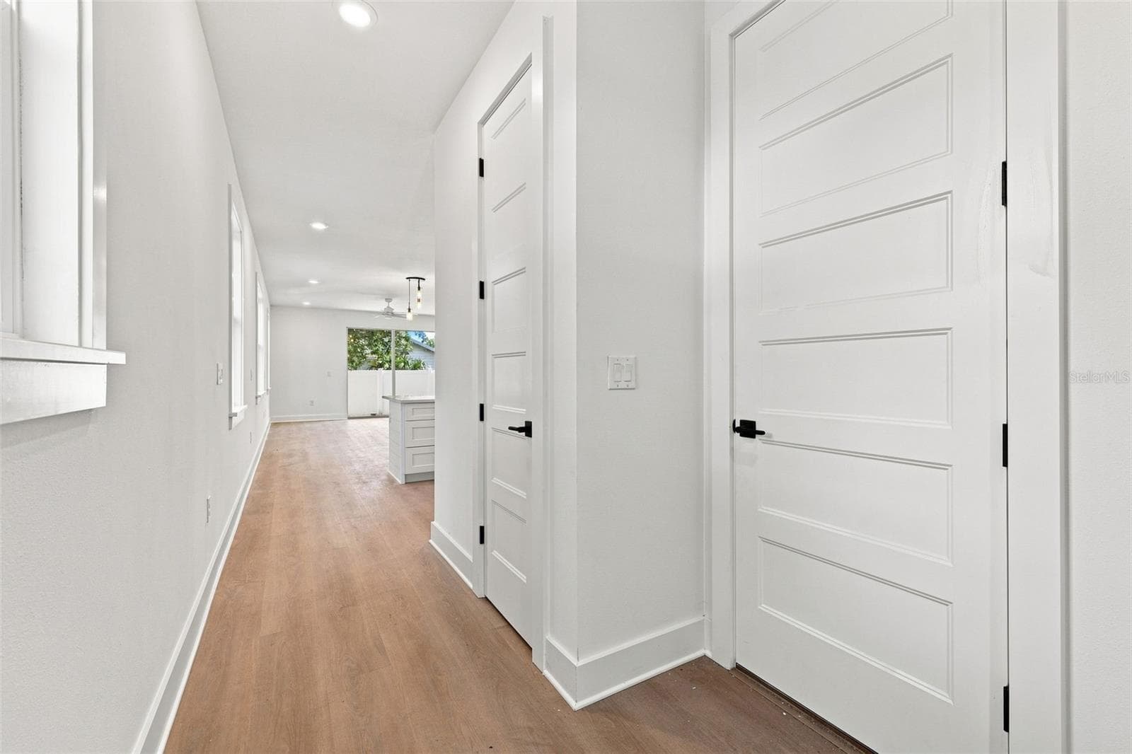 Townhouse at 2508 W GRAY ST #2, TAMPA, photo 5 of 41