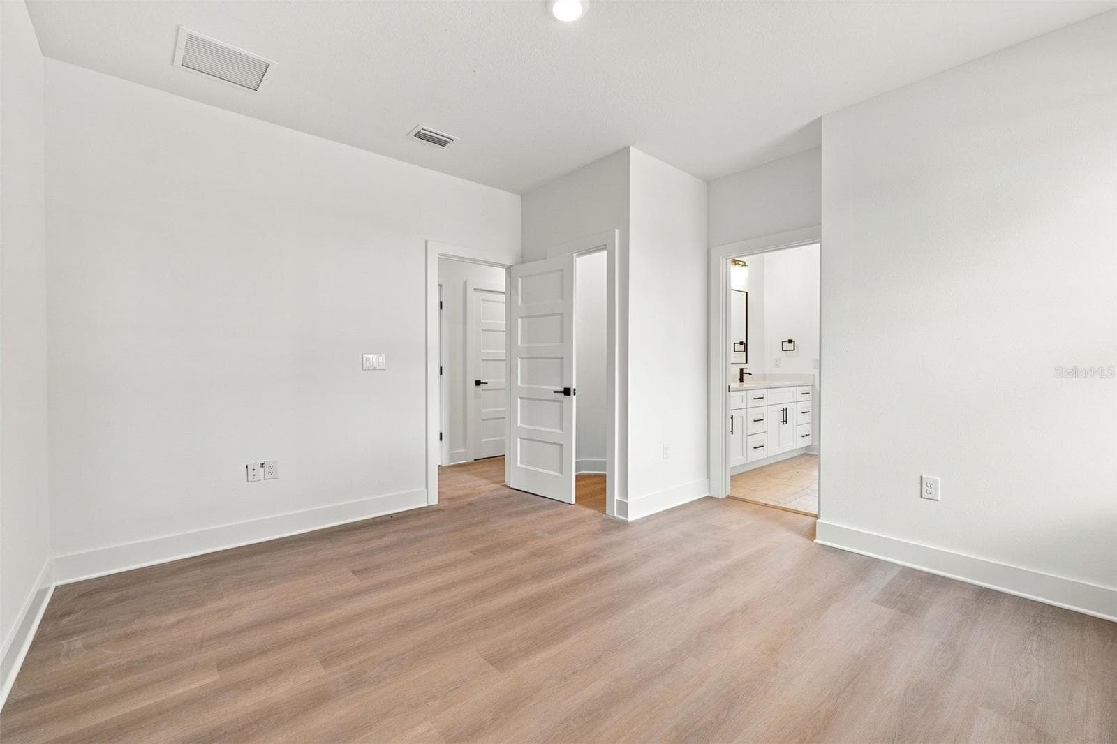 Townhouse at 2508 W GRAY ST #2, TAMPA, photo 31 of 41