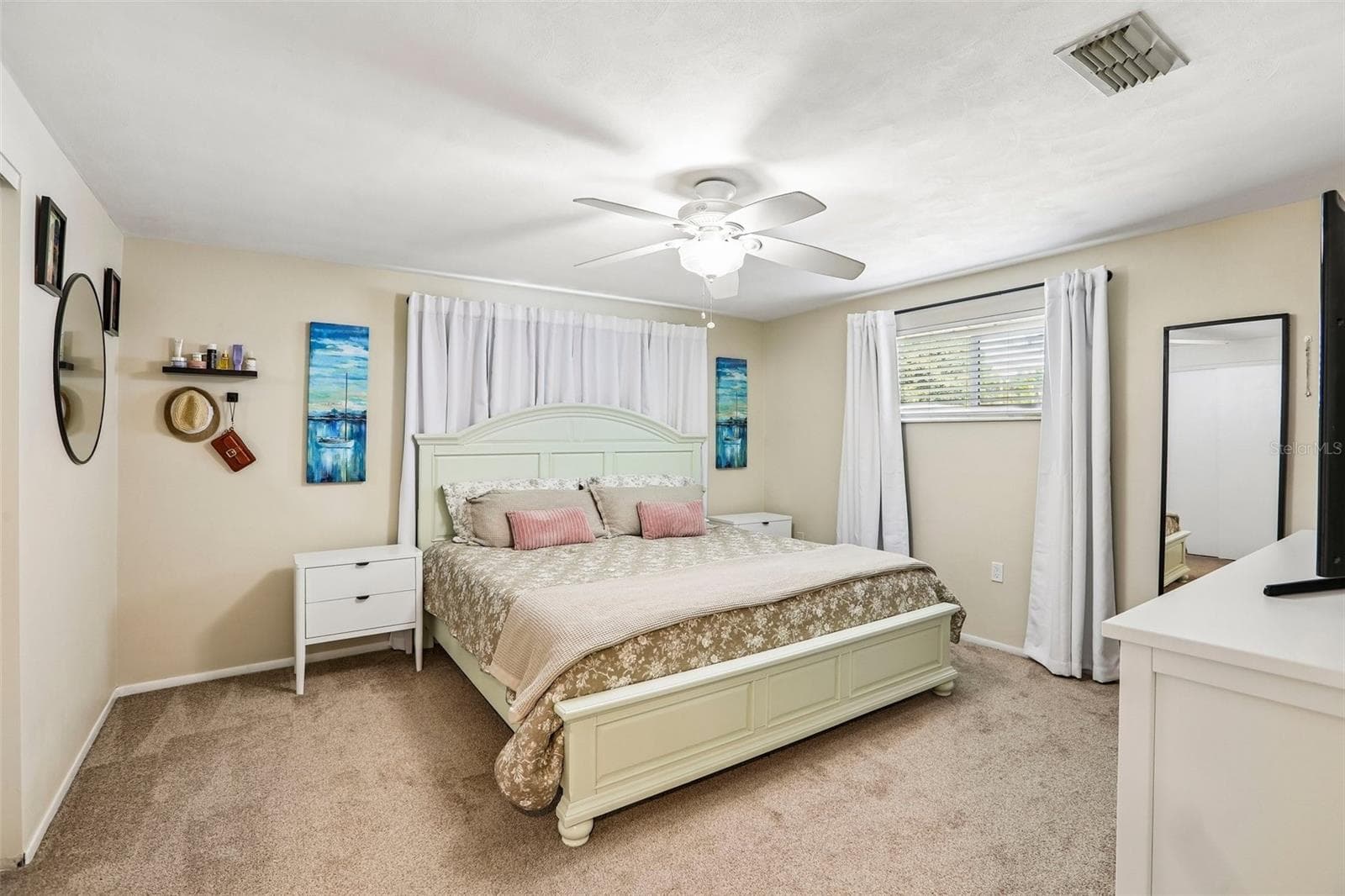 Single Family Residence at 3420 PALOMA DR, HOLIDAY, photo 10 of 26
