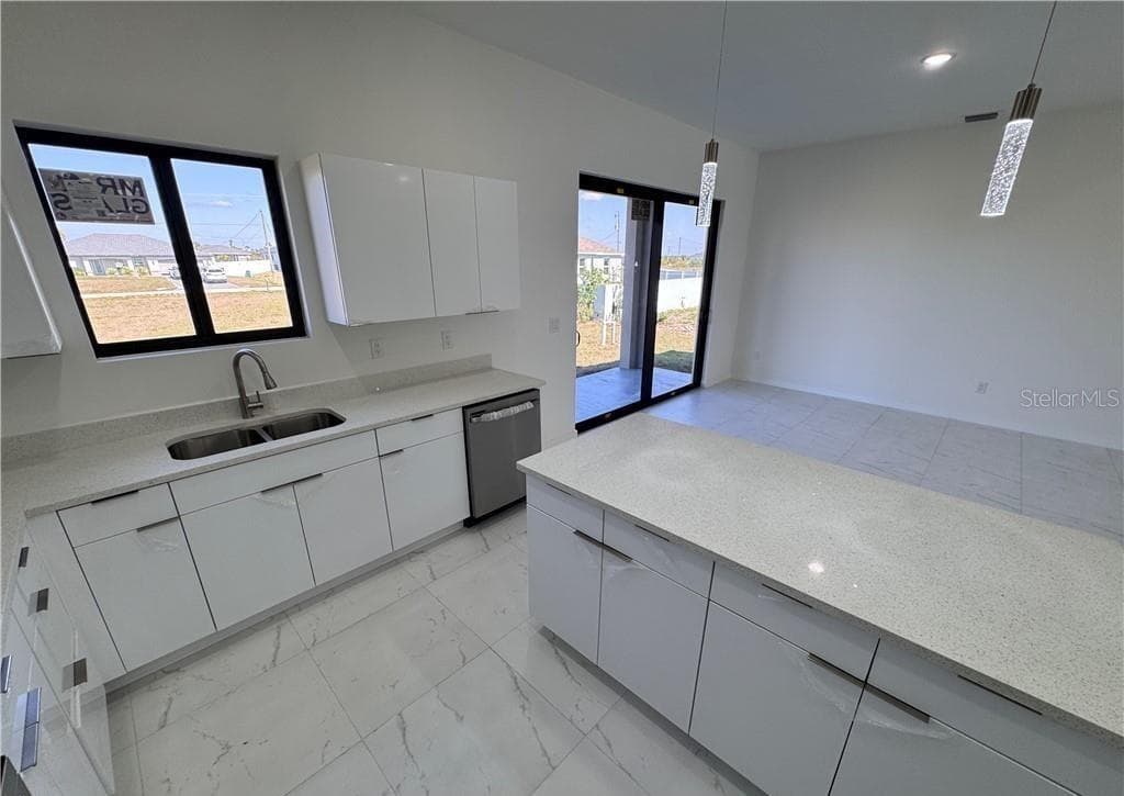 Single Family Residence at 1027 KISMET PKWY W, CAPE CORAL, photo 10 of 33