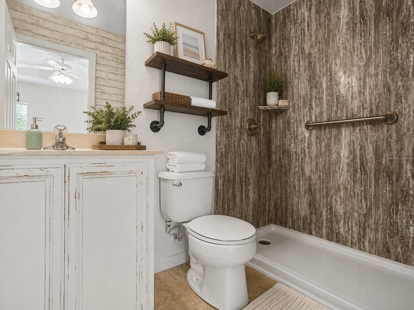 Virtually Staged - 7631 LONG ISLAND DR, KISSIMMEE