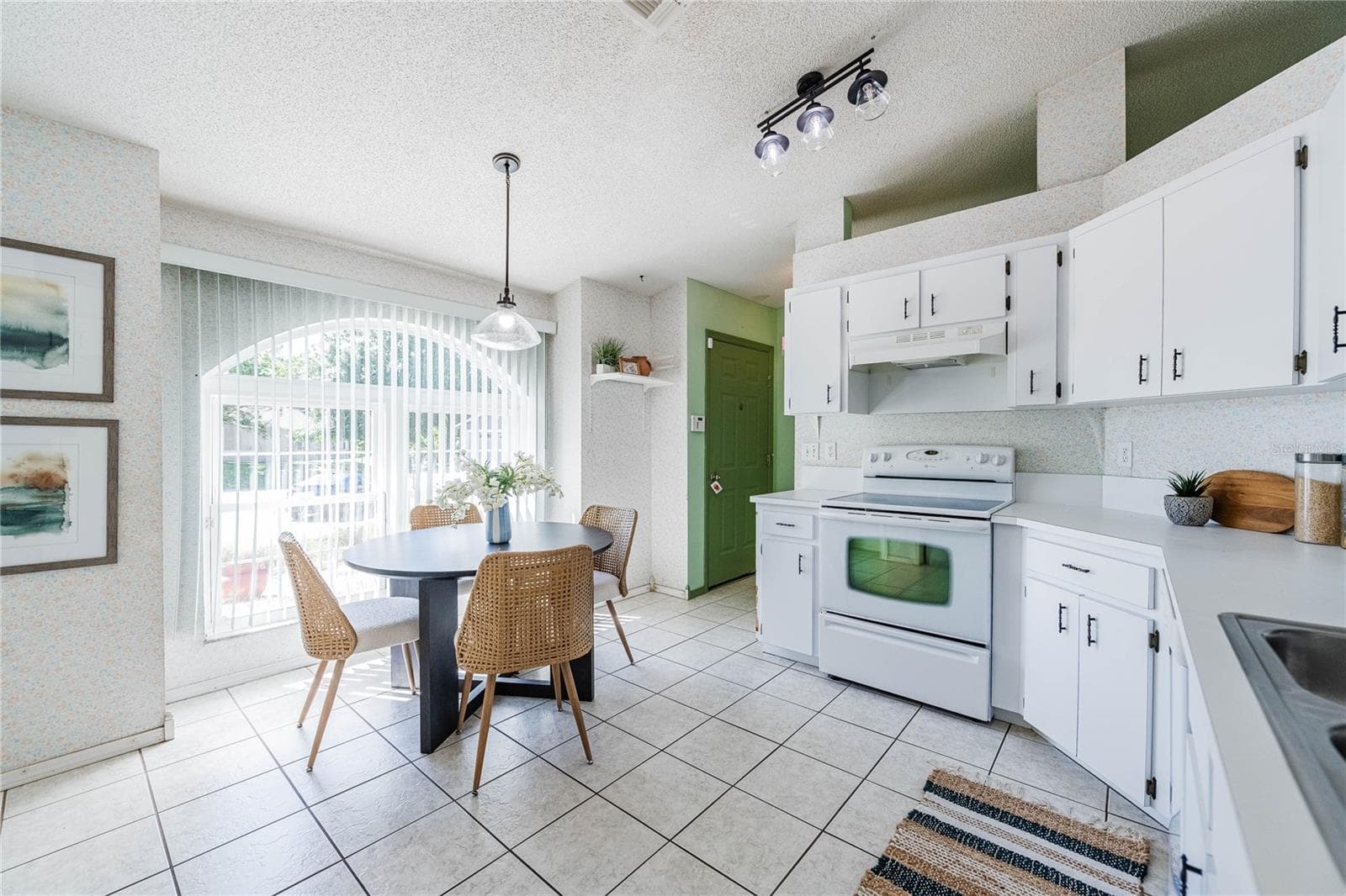 Single Family Residence at 257 LINDALE ST, LAKELAND, photo 9 of 34