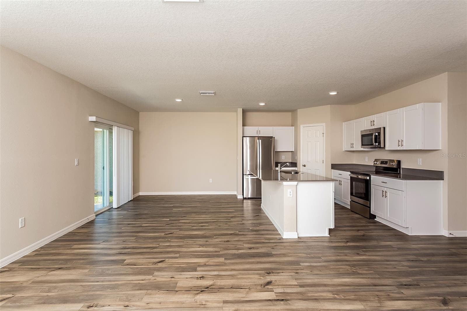 Single Family Residence at 15257 MAUDE LANDING LOOP, WIMAUMA, photo 11 of 21
