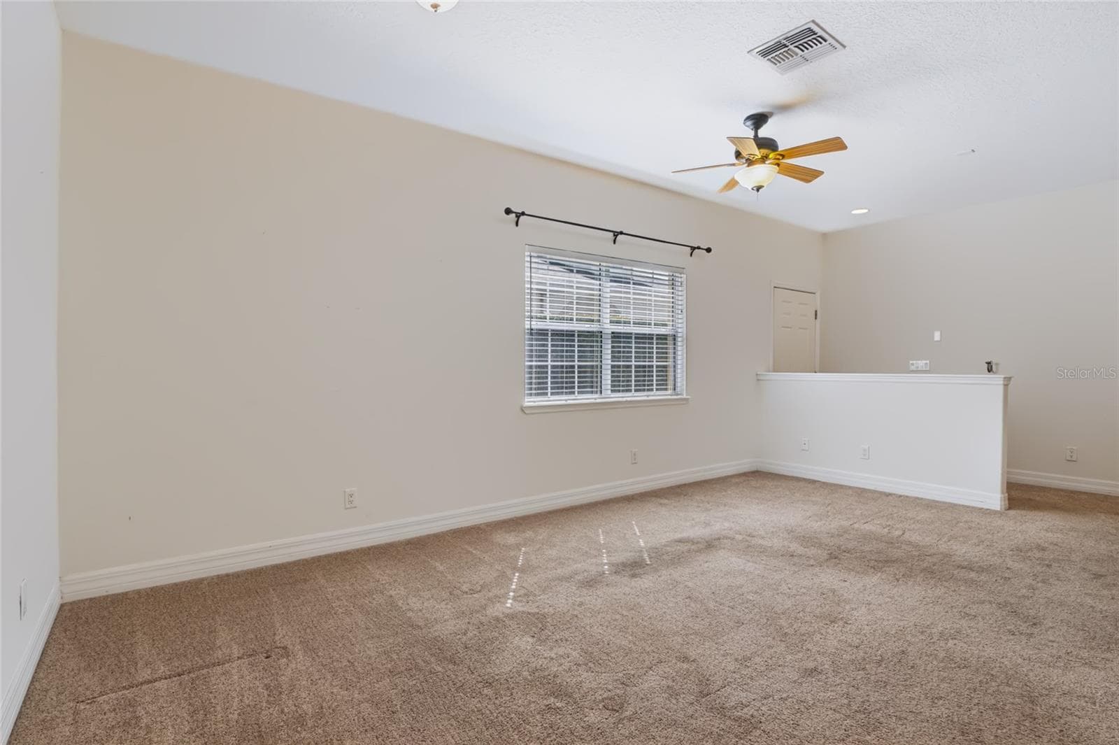 Townhouse at 17313 CHATEAU PINE WAY, CLERMONT, photo 7 of 47