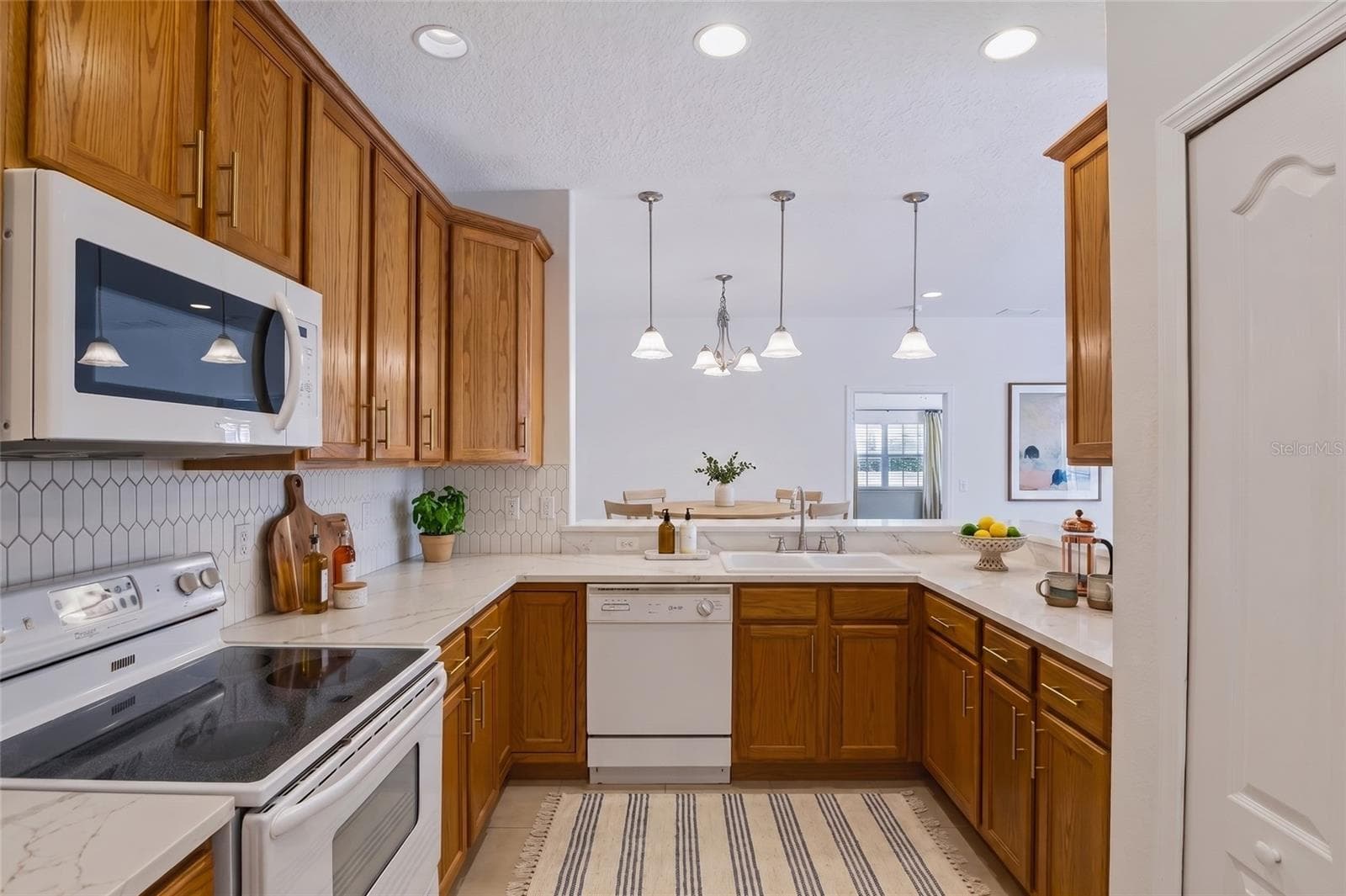 Townhouse at 17313 CHATEAU PINE WAY, CLERMONT, photo 10 of 47