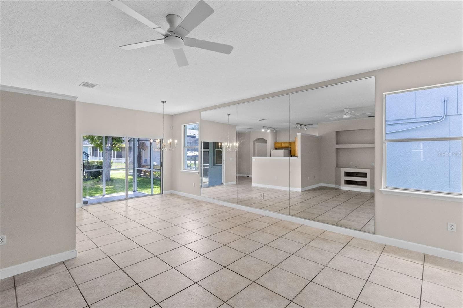 famlily Room - 3919 PEPPERVINE DR, ORLANDO